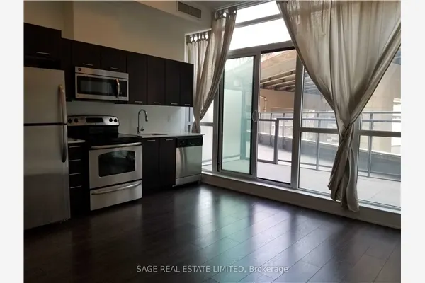 169 Fort York Boulevard #220