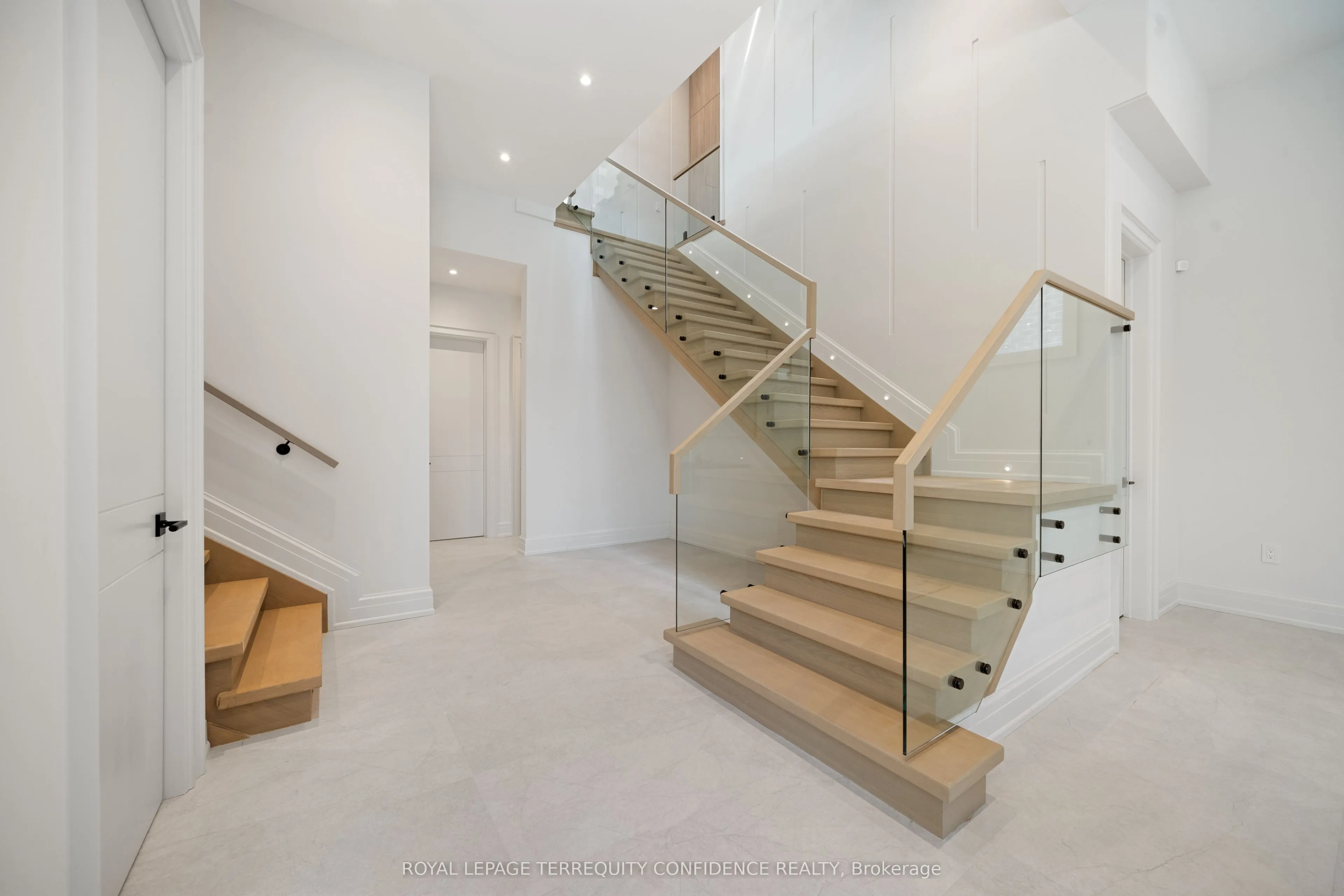 272 Horsham Avenue