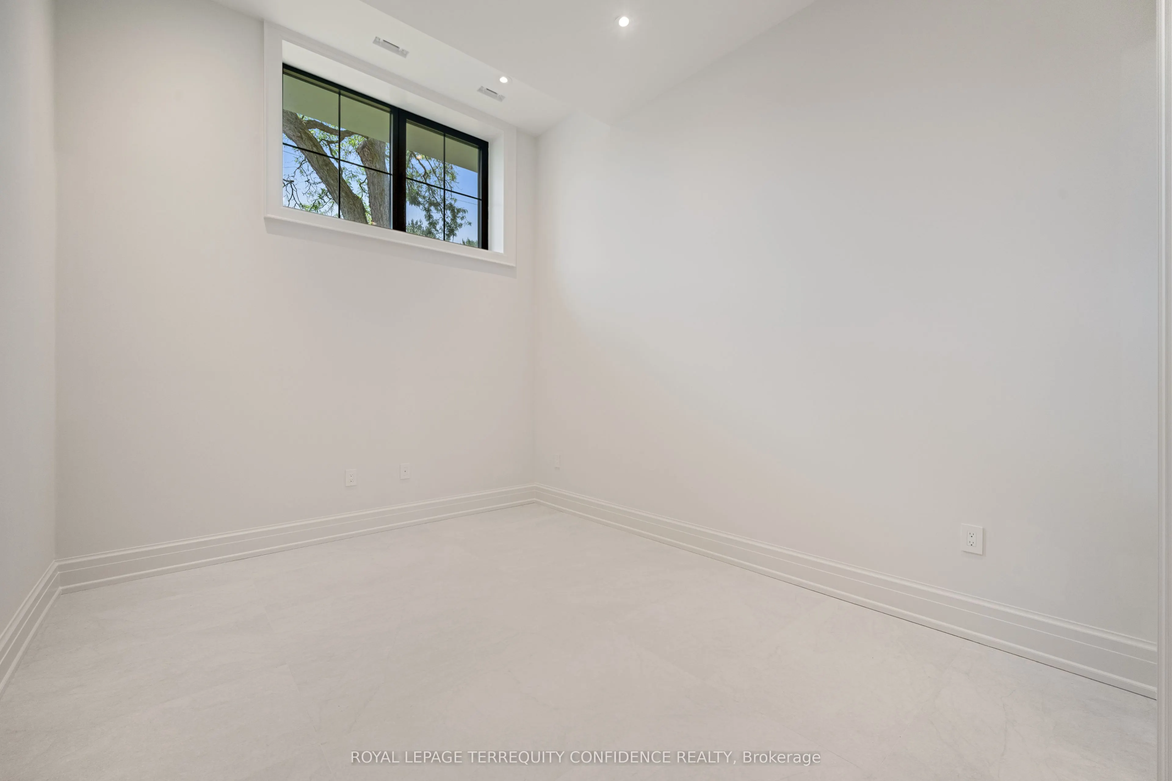 272 Horsham Avenue