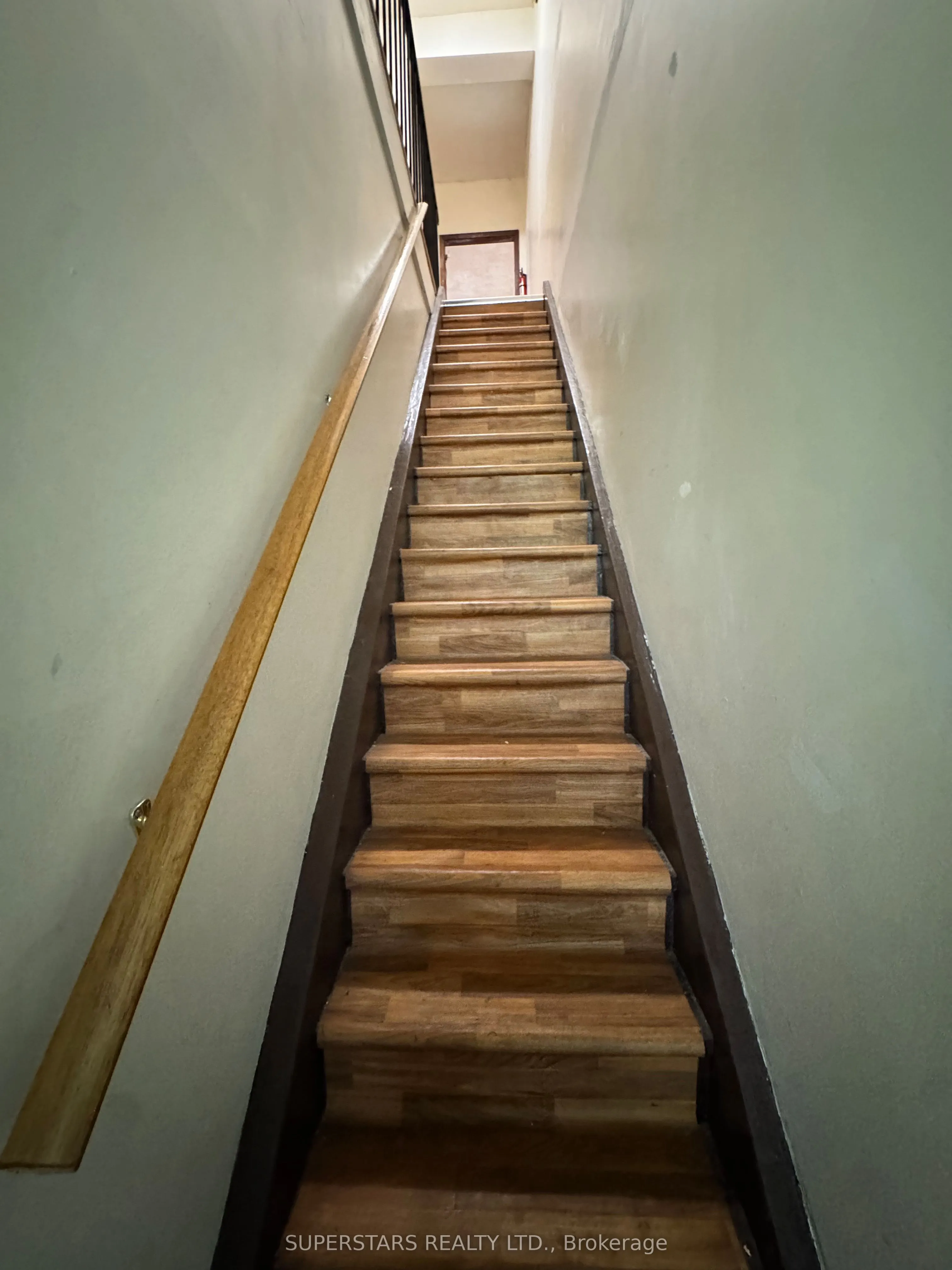 187 Augusta Avenue