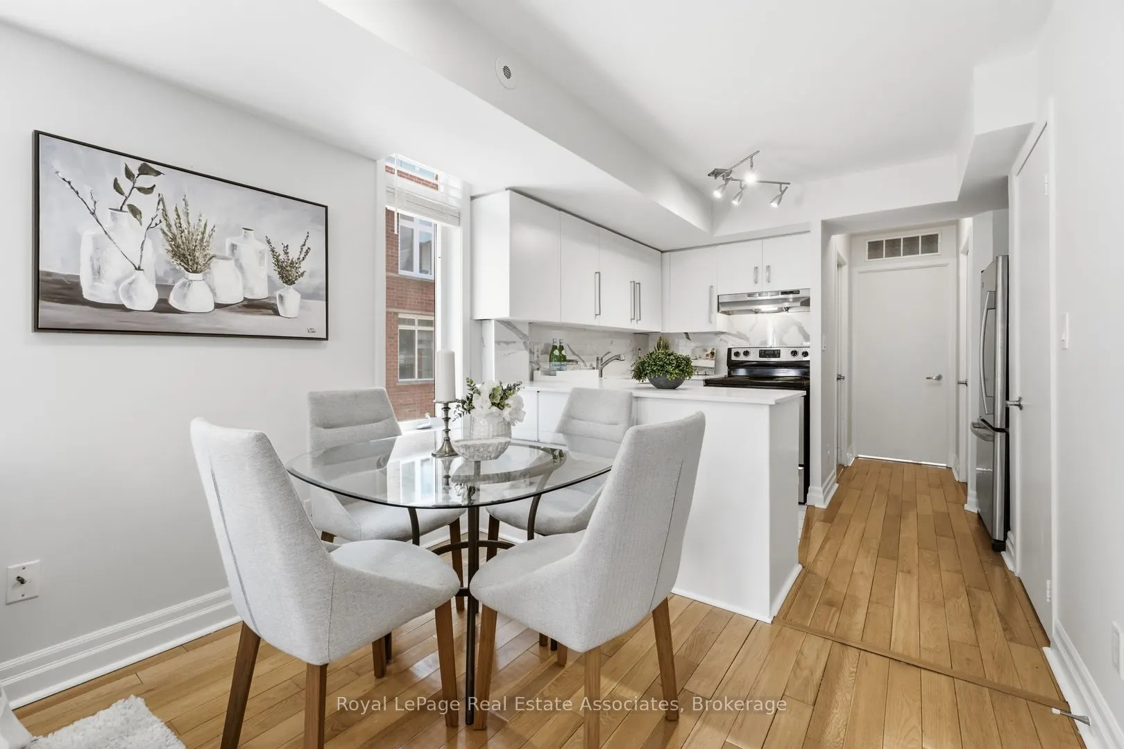 415 Jarvis Street #206