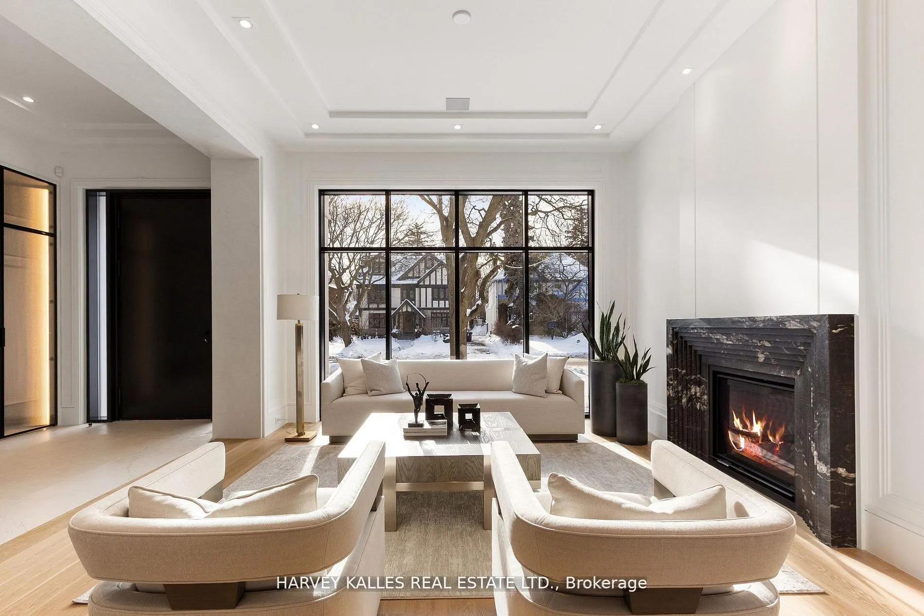 370 Glengrove Avenue W