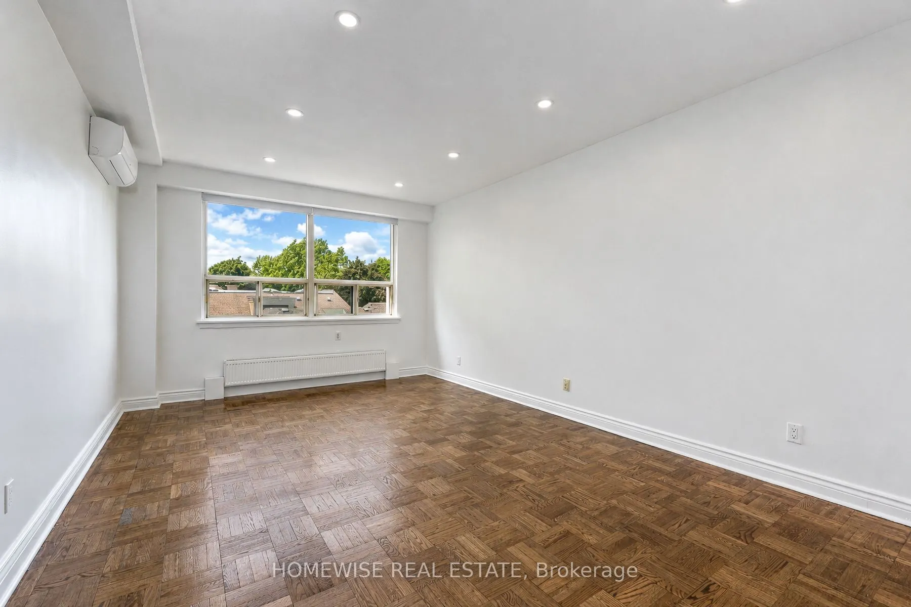2500 Bathurst Street #401