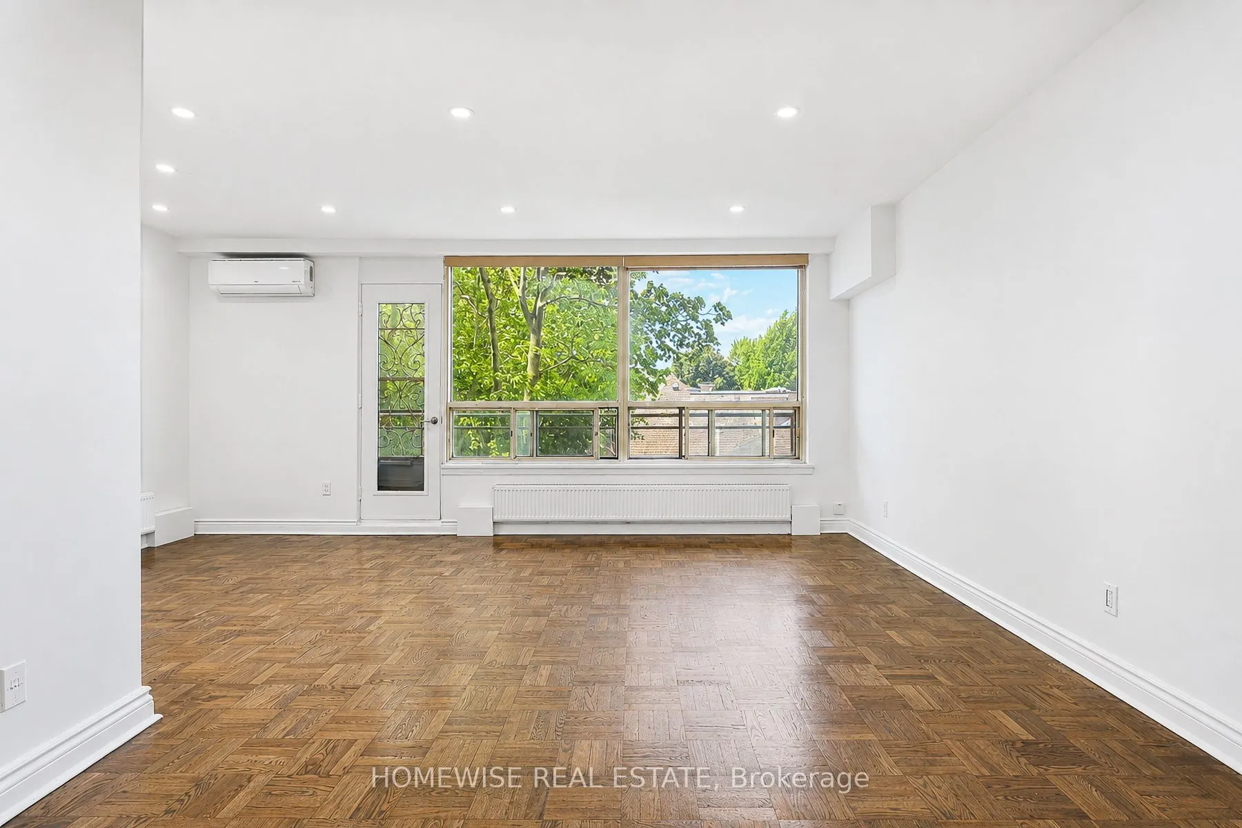 2500 Bathurst Street #401