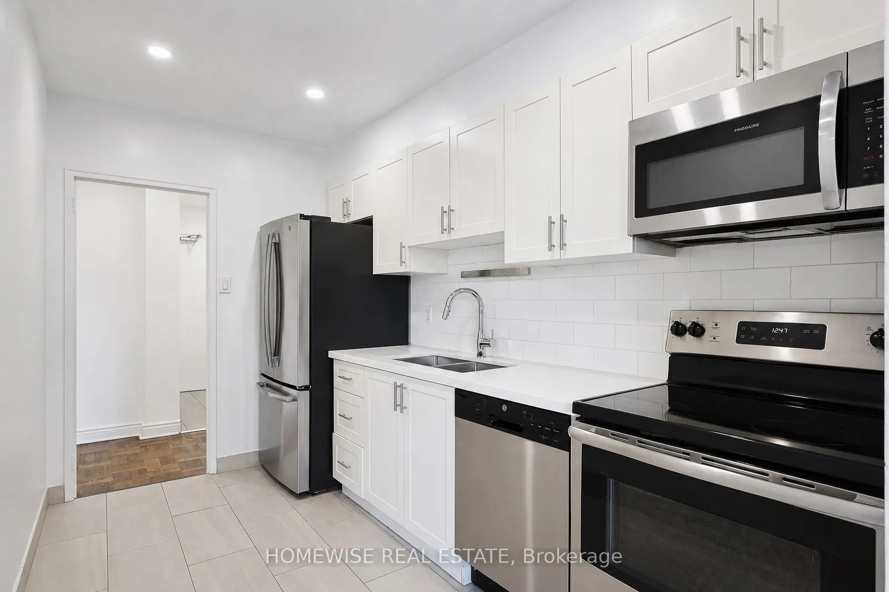2500 Bathurst Street #401