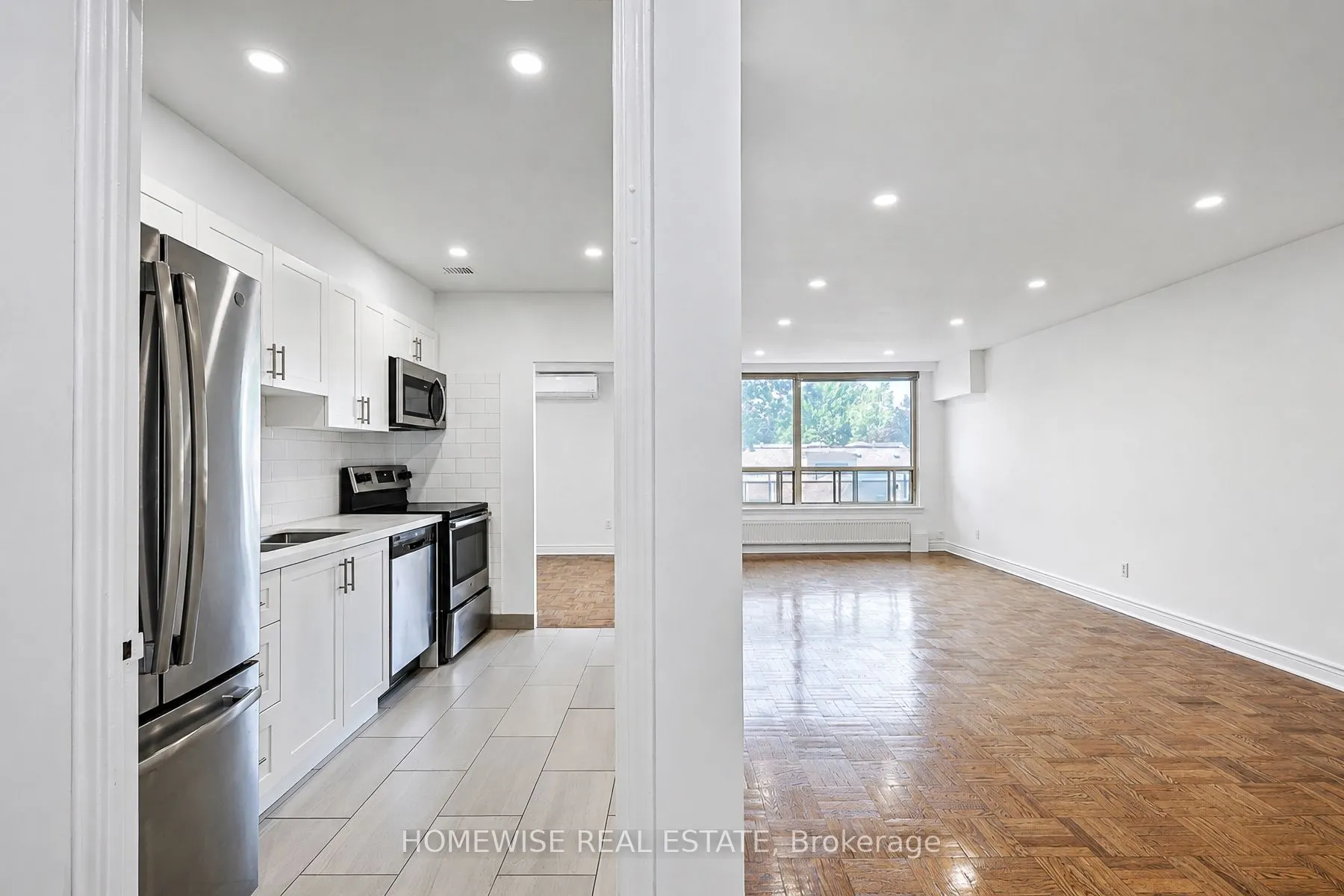 2500 Bathurst Street #401