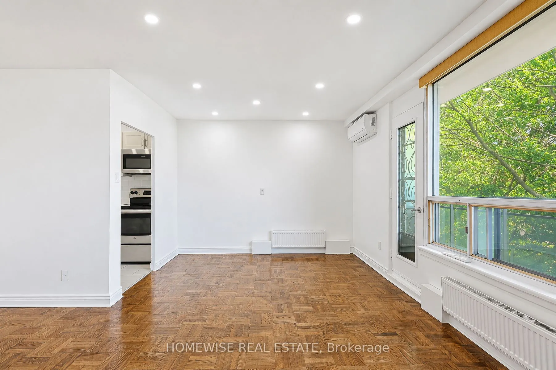 2500 Bathurst Street #401