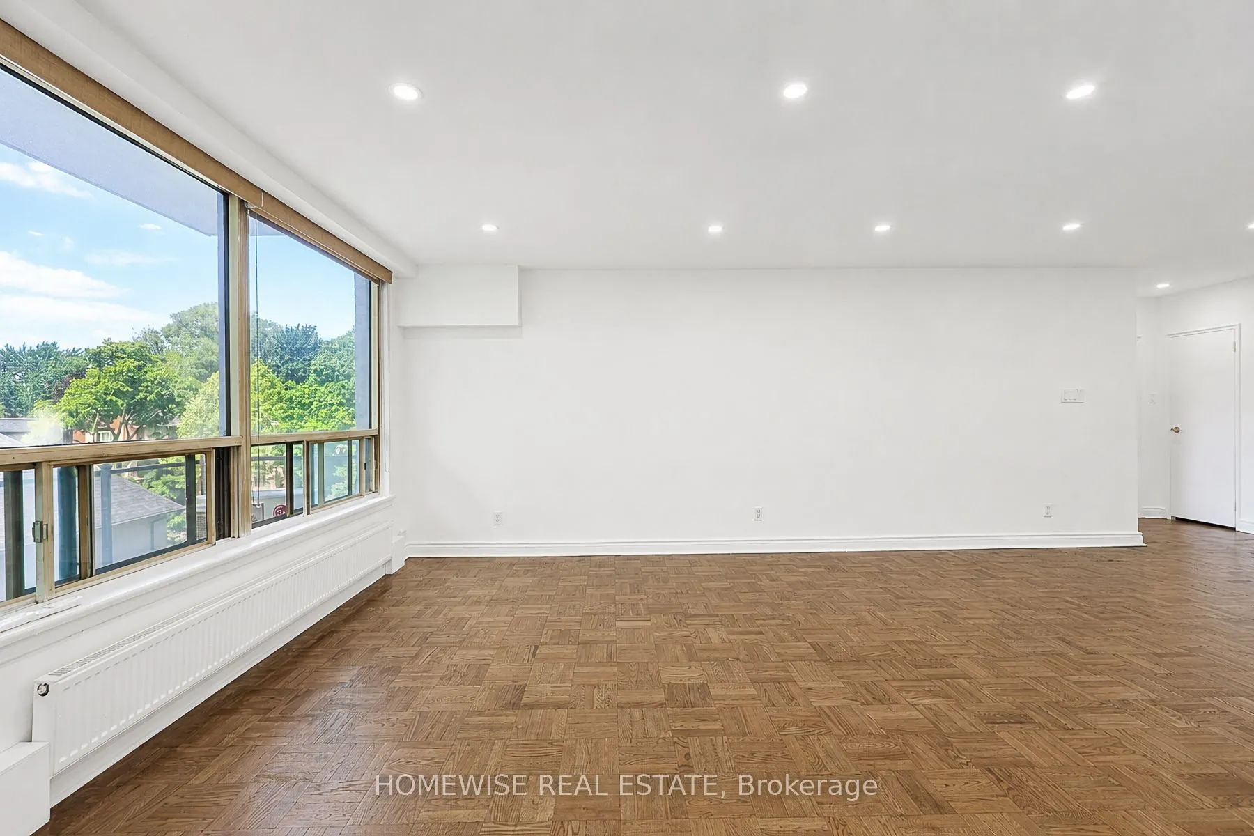 2500 Bathurst Street #401