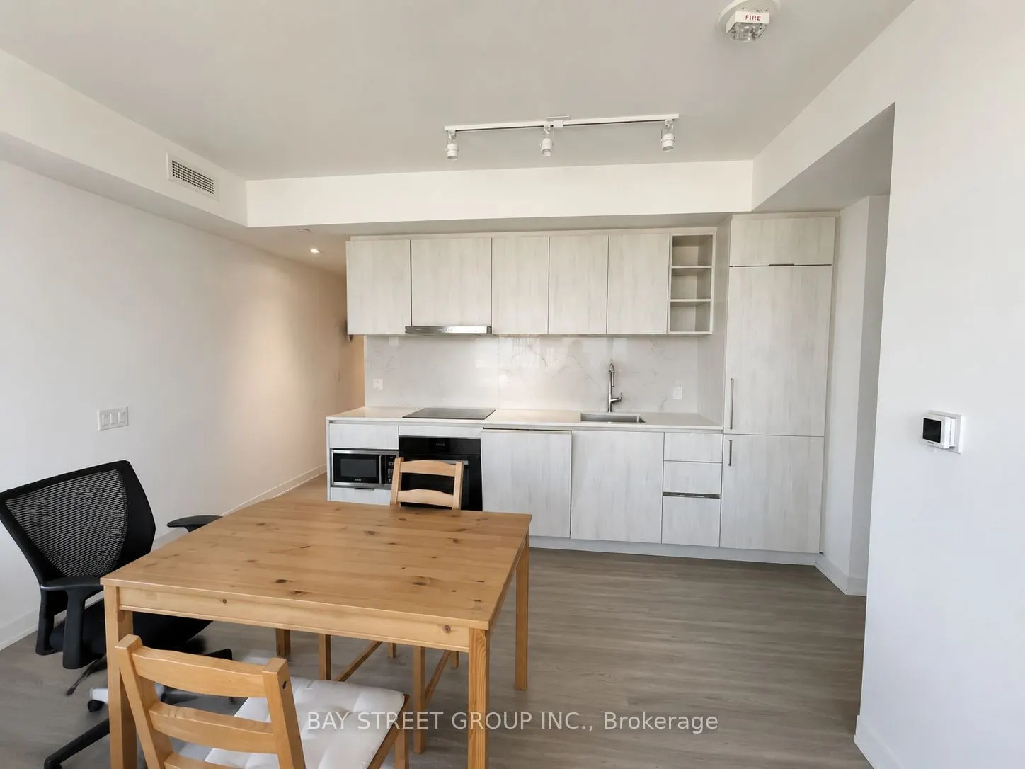 8 Wellesley Street W #4009
