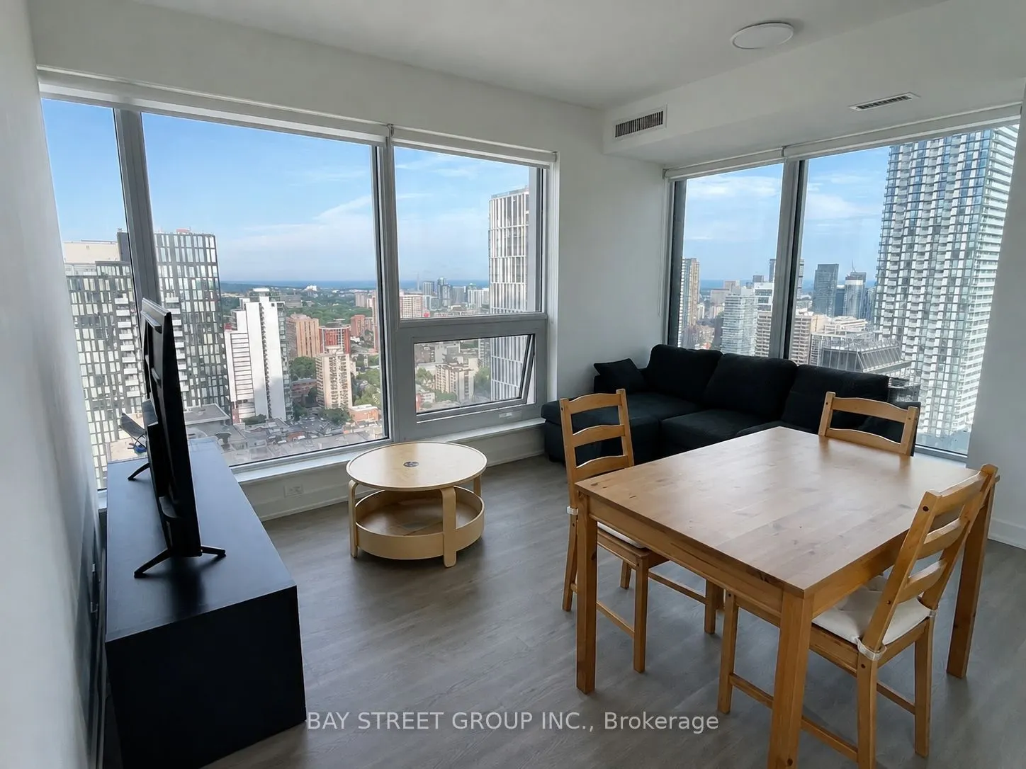 8 Wellesley Street W #4009