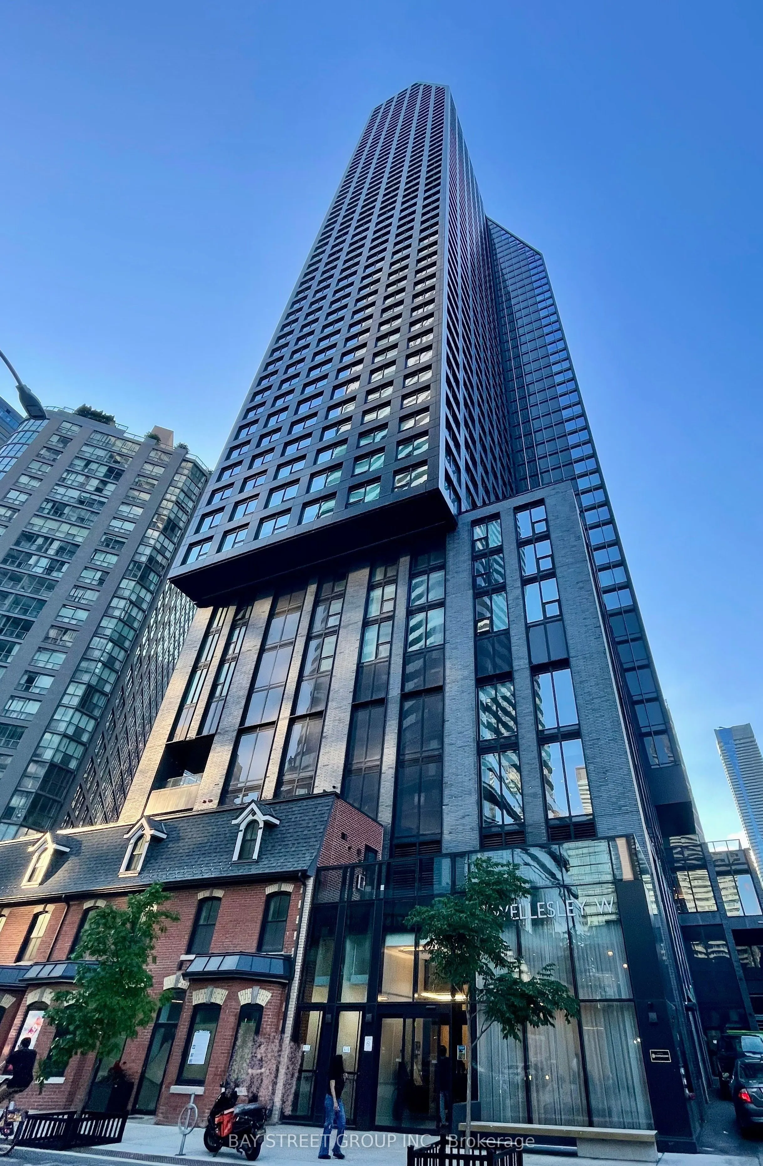8 Wellesley Street W #4009