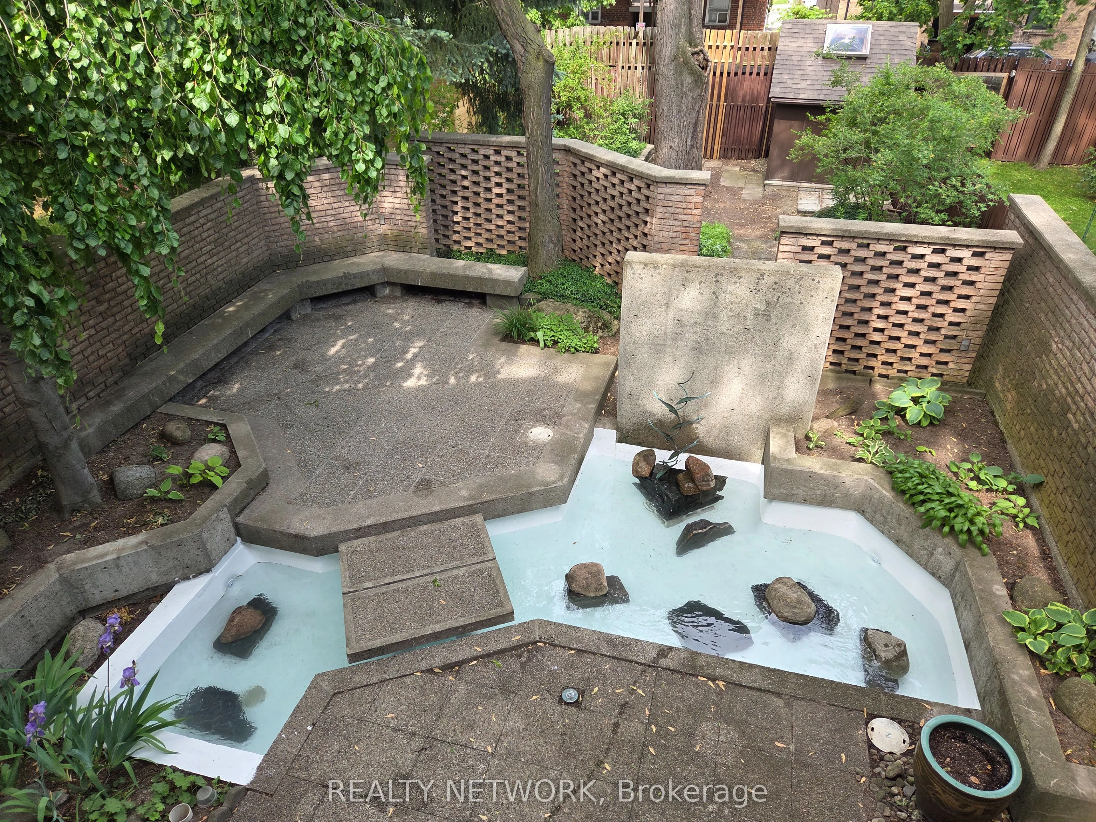 89 Elmsthorpe Avenue
