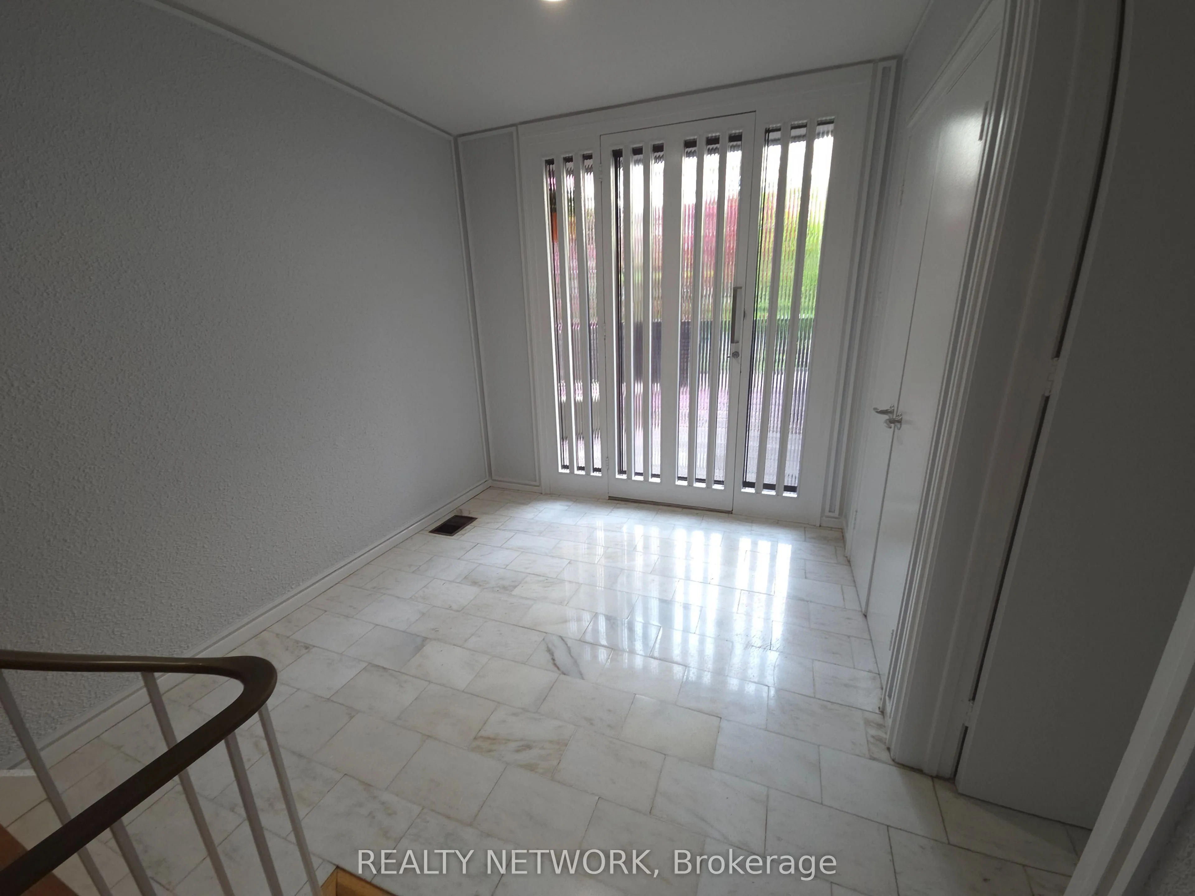 89 Elmsthorpe Avenue