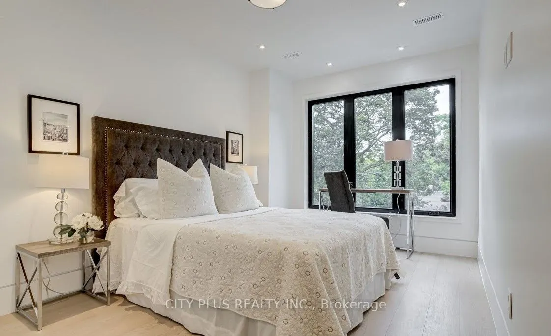 119 Glengrove Avenue W