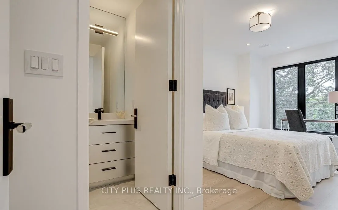119 Glengrove Avenue W