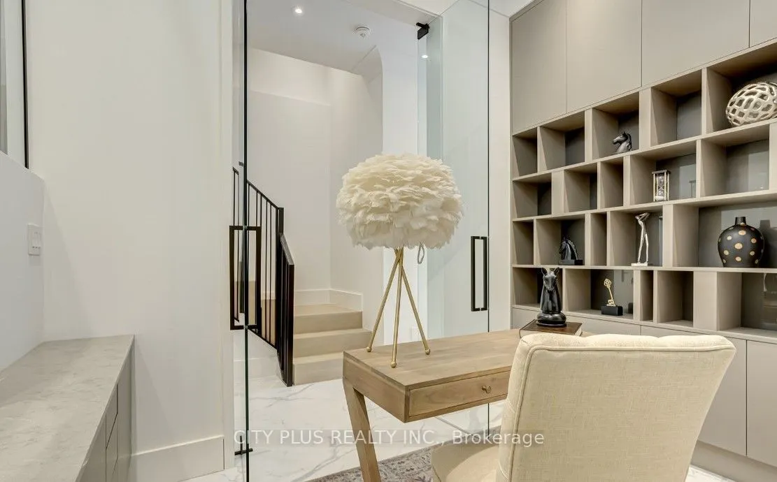 119 Glengrove Avenue W