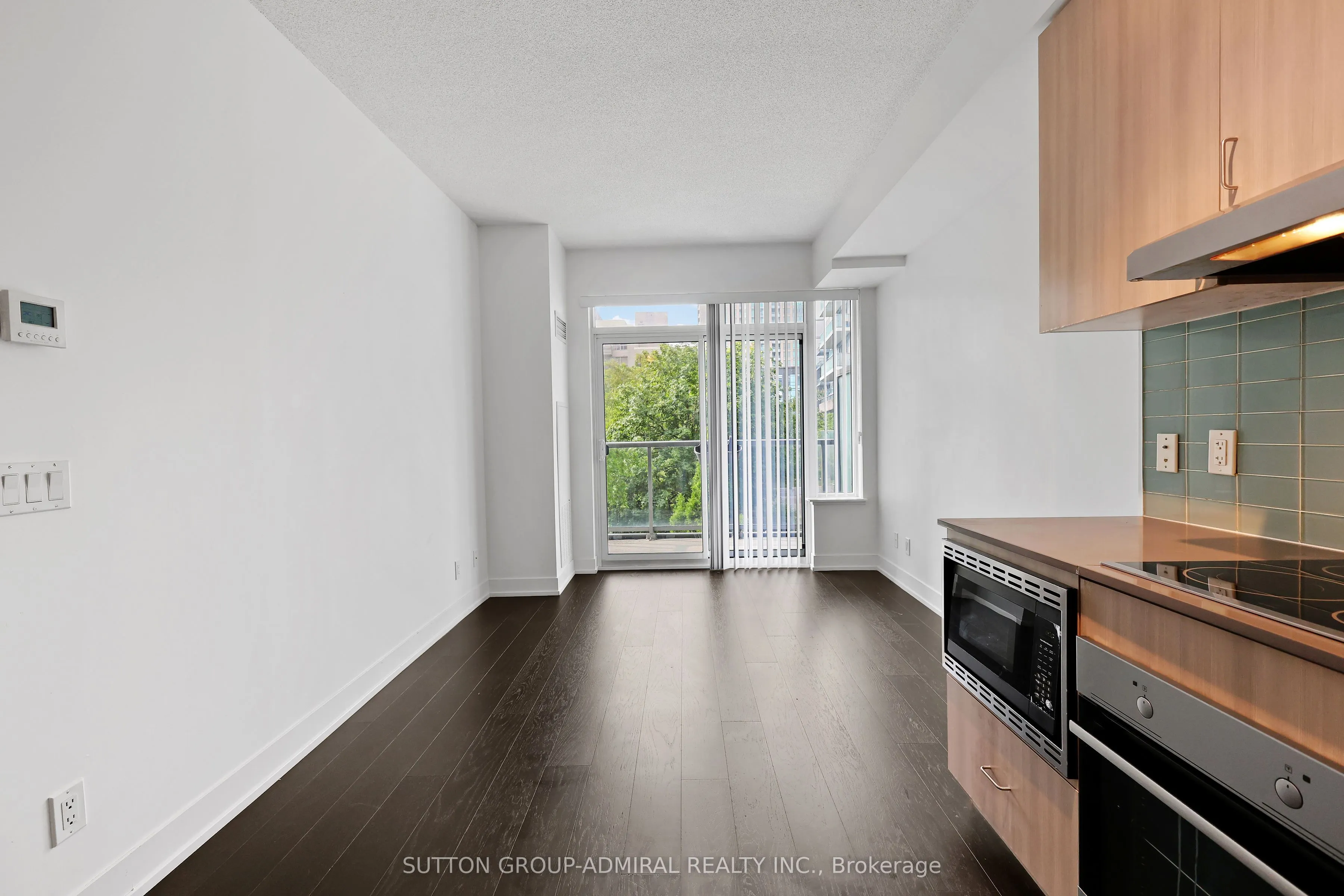 7 Kenaston Gardens #124