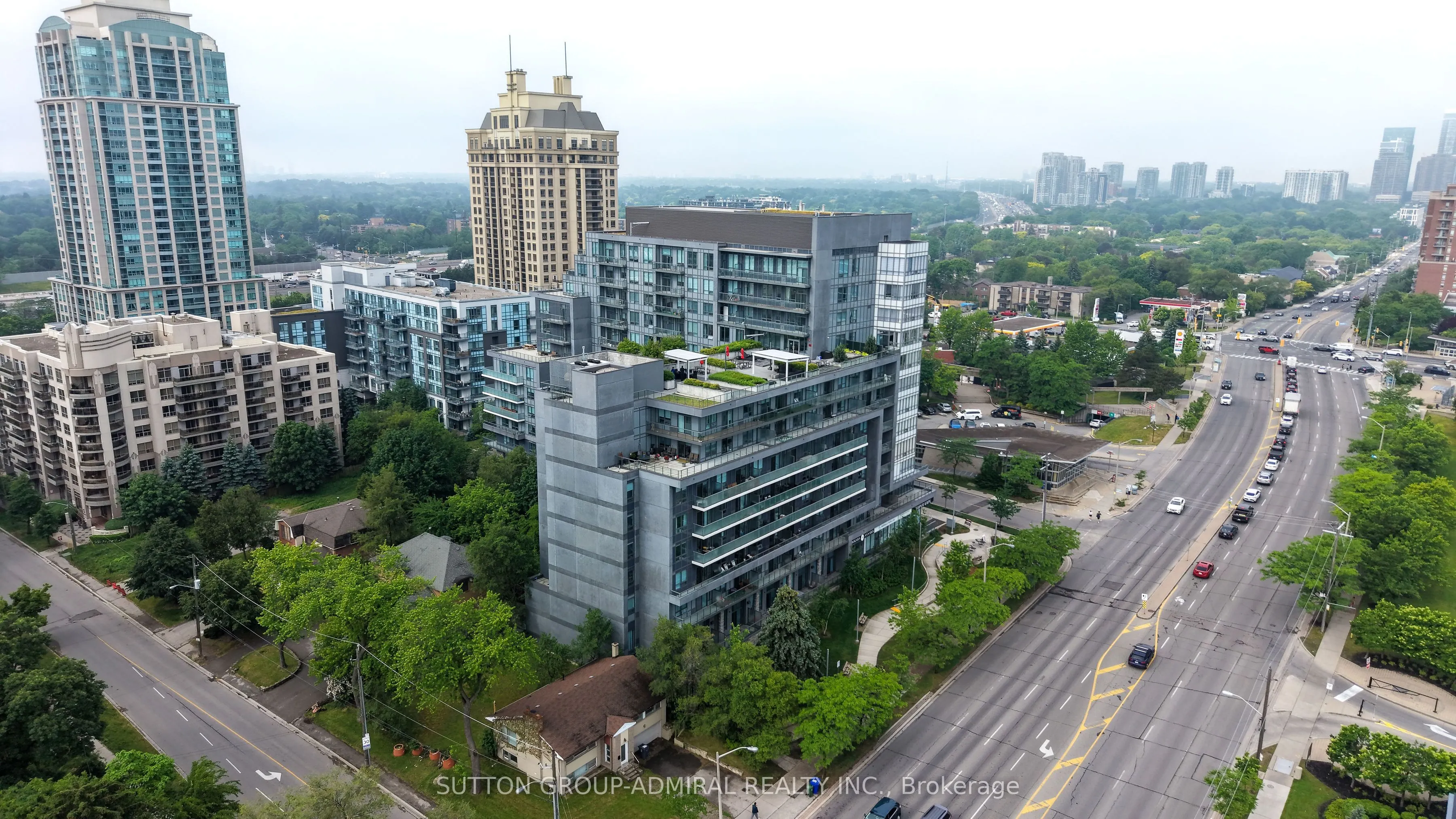 7 Kenaston Gardens #124
