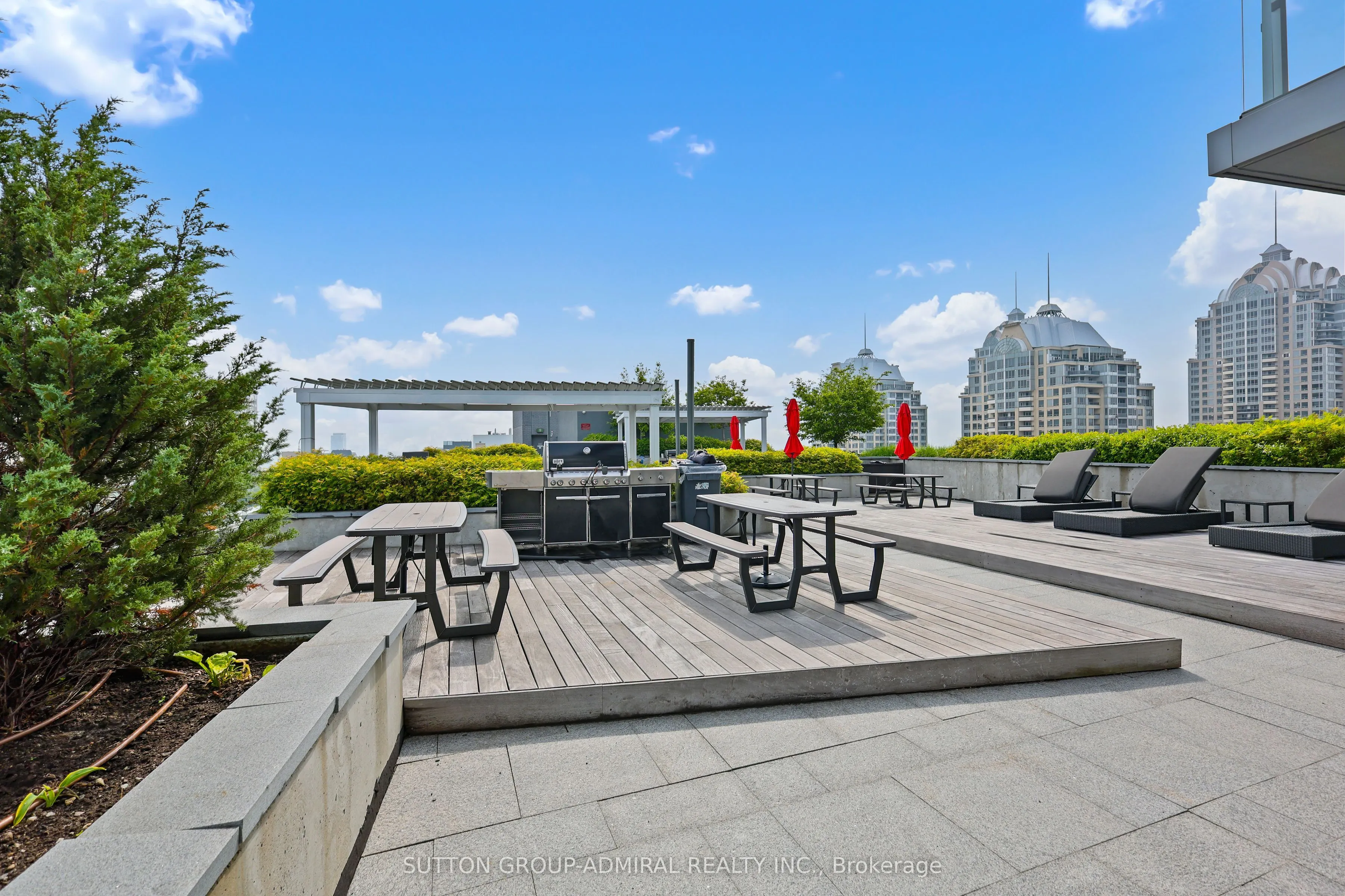 7 Kenaston Gardens #124