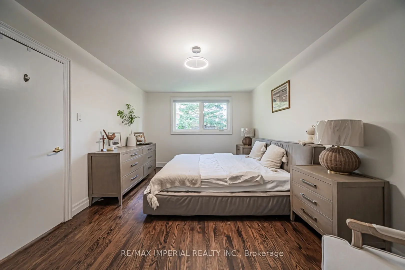 4 Quincy Crescent
