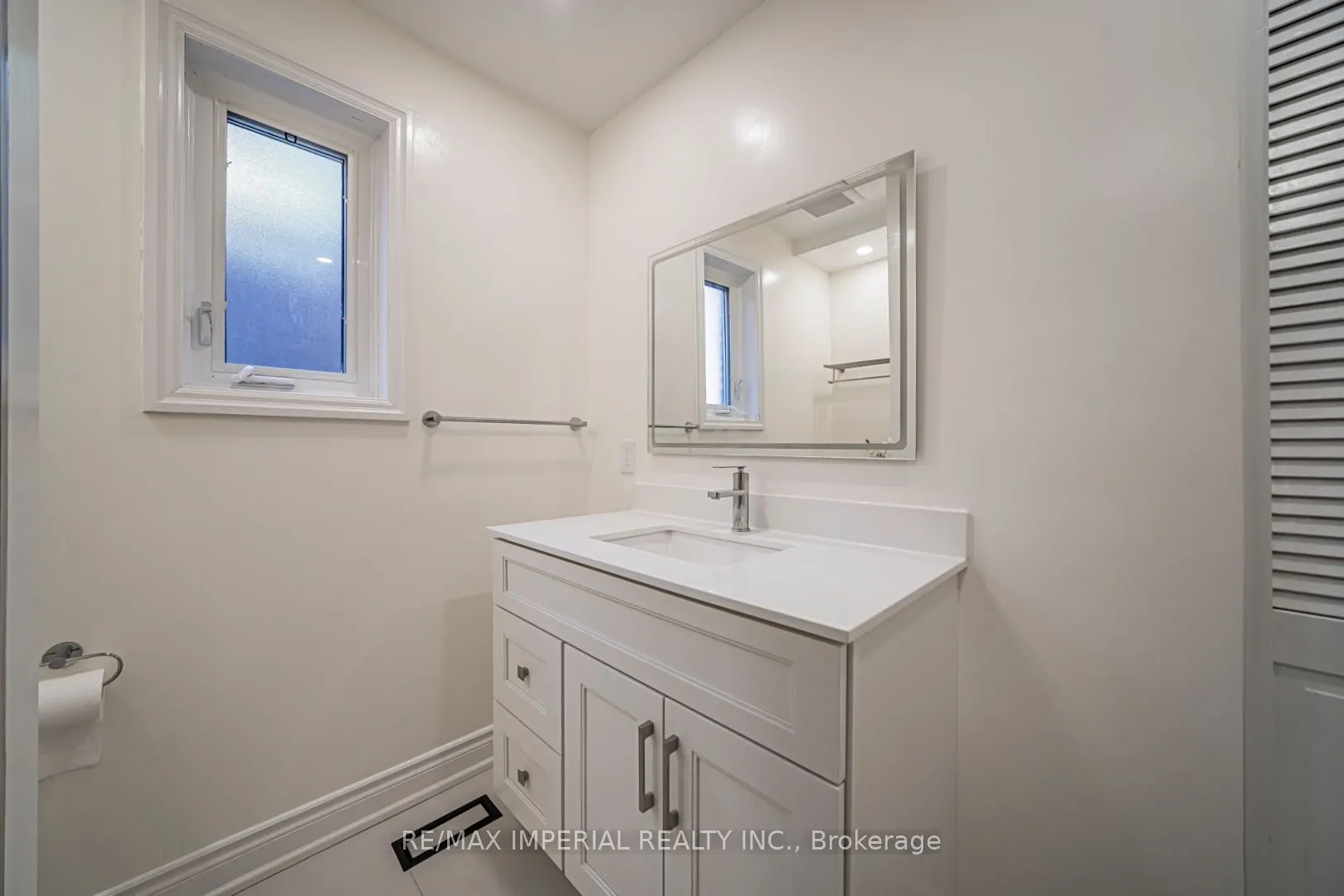 4 Quincy Crescent