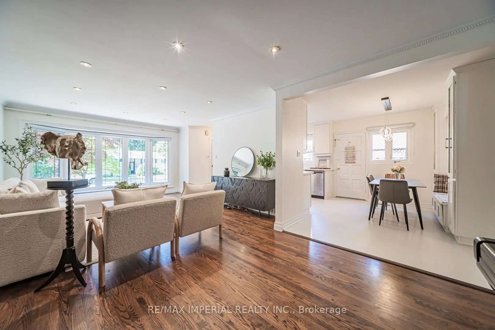 4 Quincy Crescent