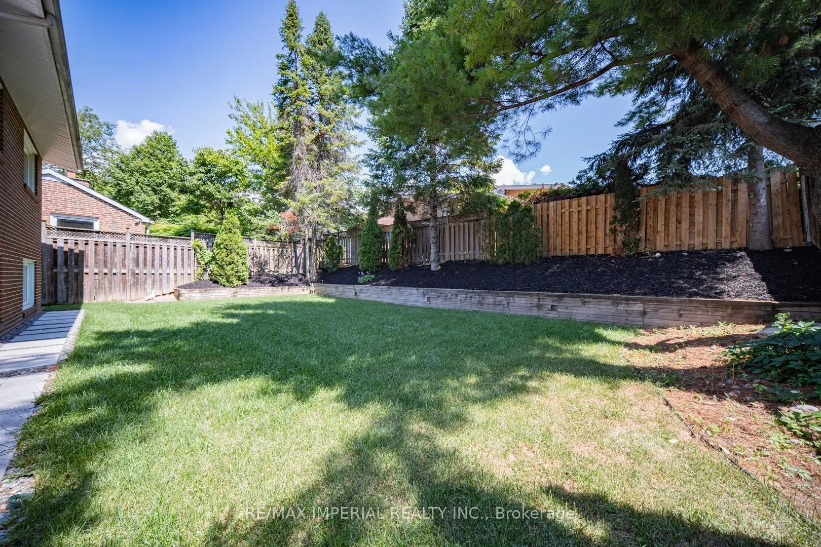 4 Quincy Crescent