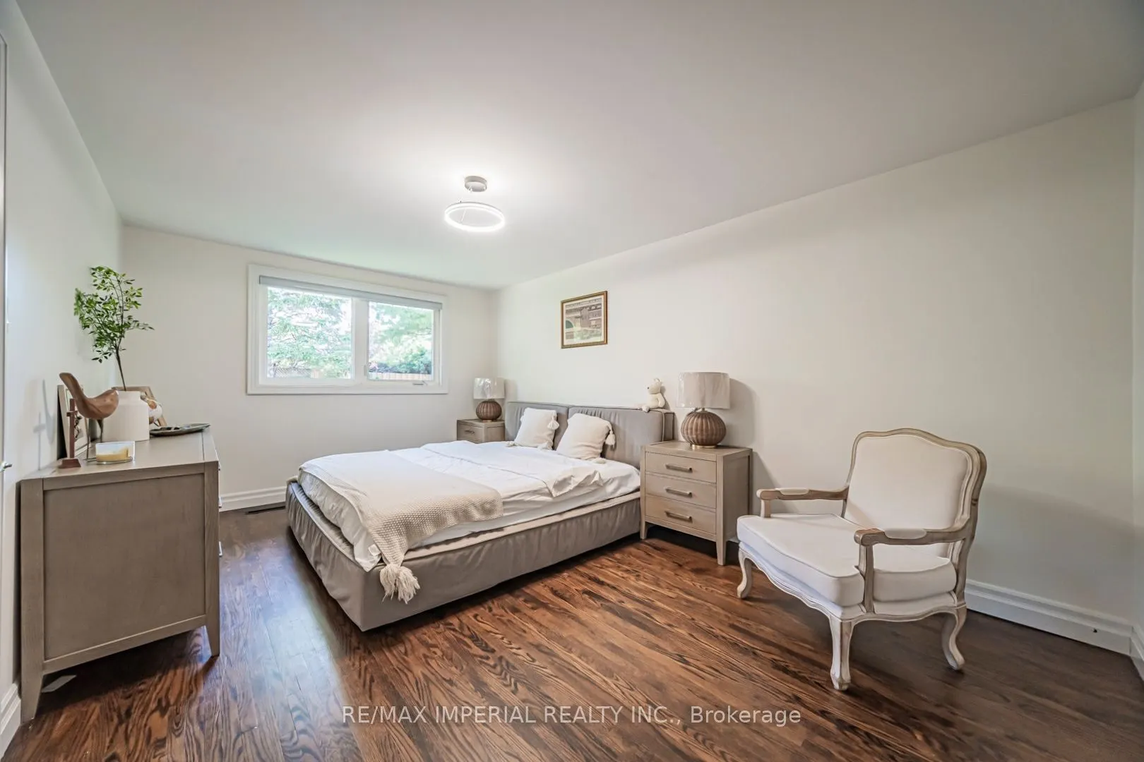 4 Quincy Crescent