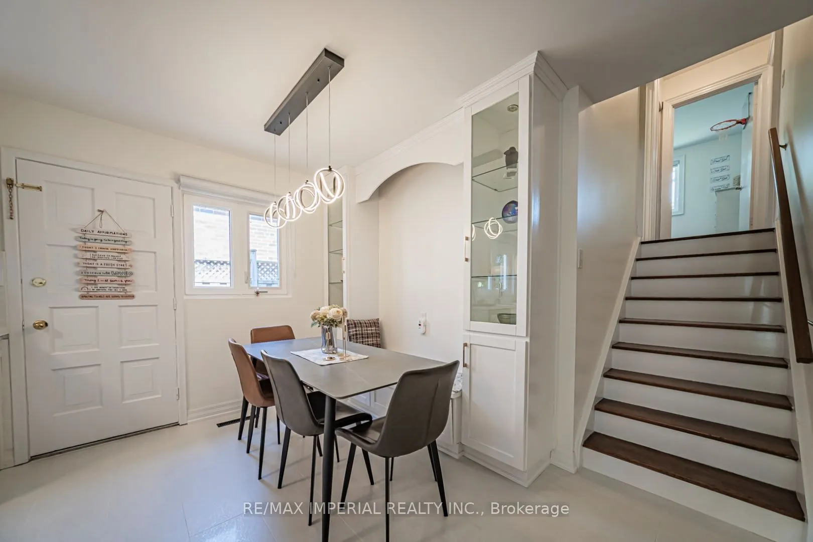 4 Quincy Crescent