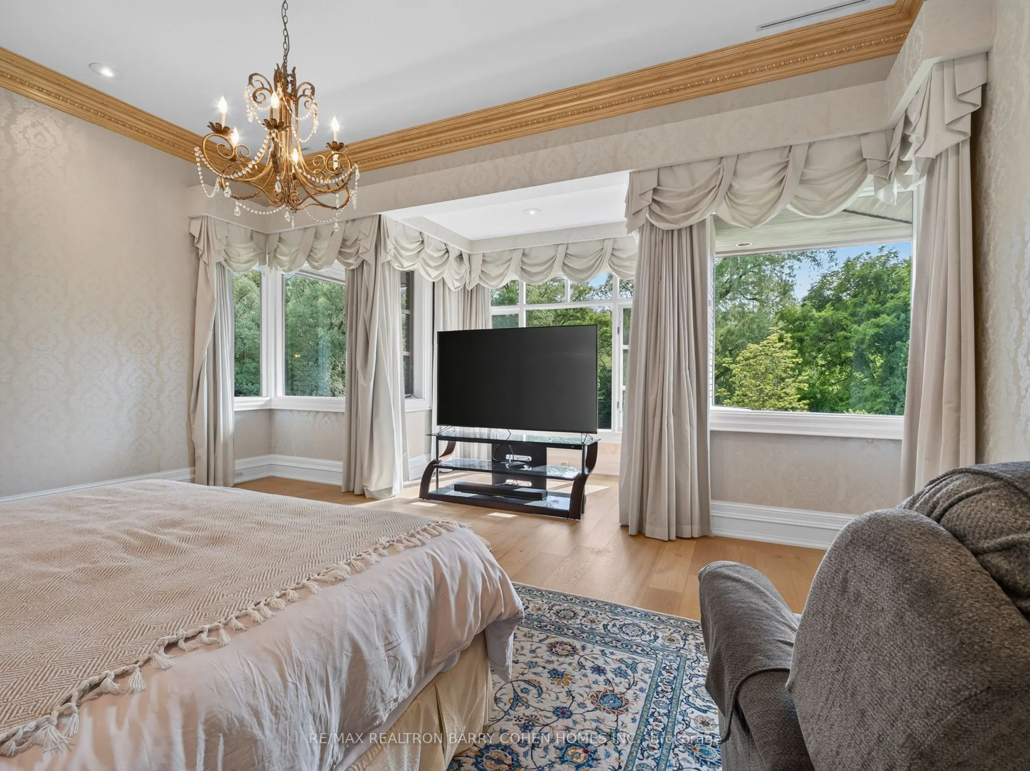 17 Alderbrook Drive