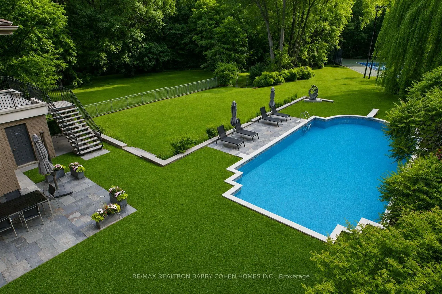 17 Alderbrook Drive
