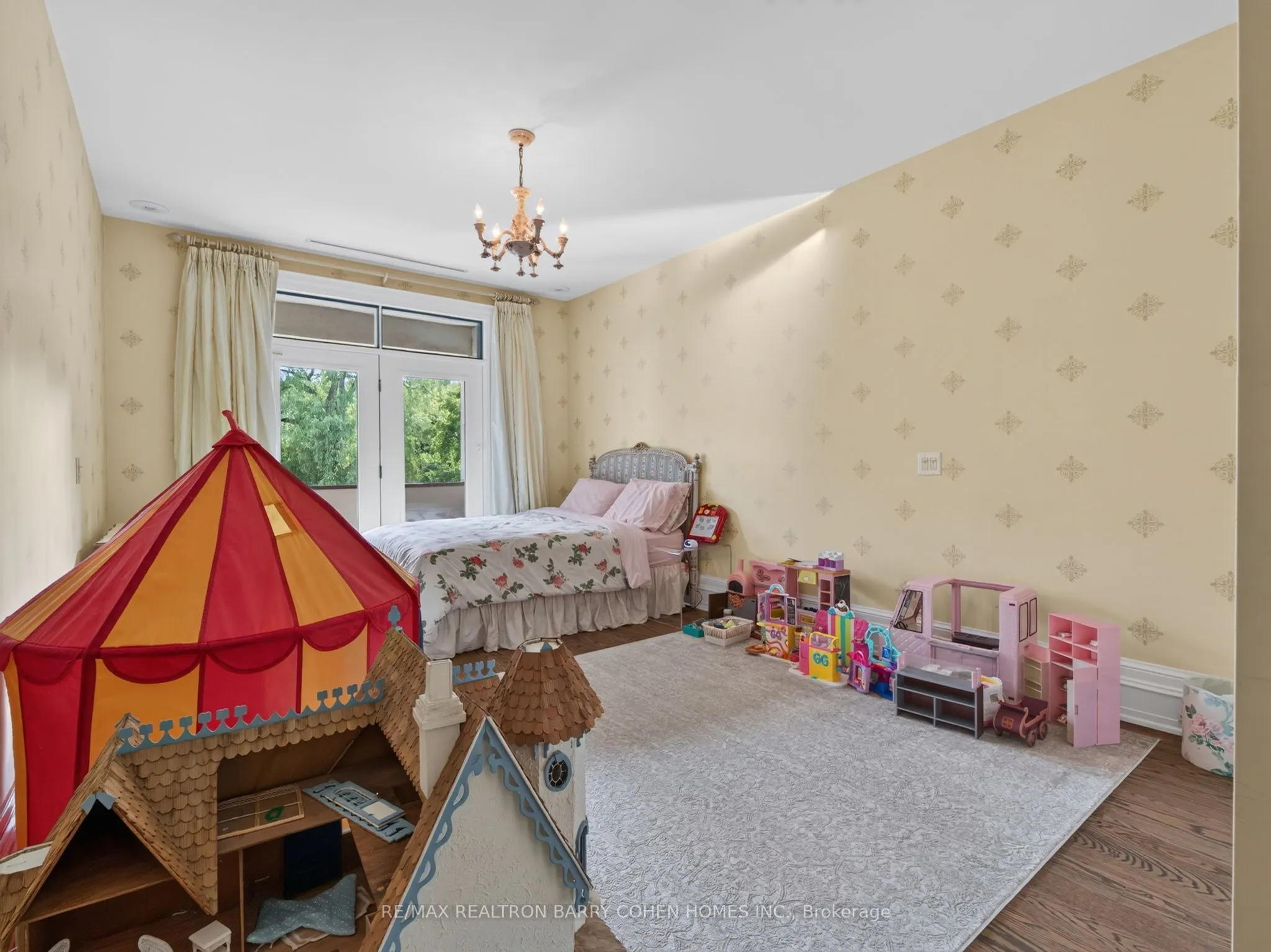 17 Alderbrook Drive