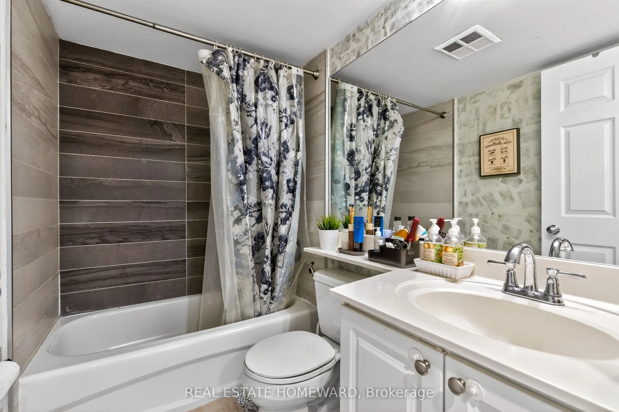 30 Harrison Garden Boulevard #602