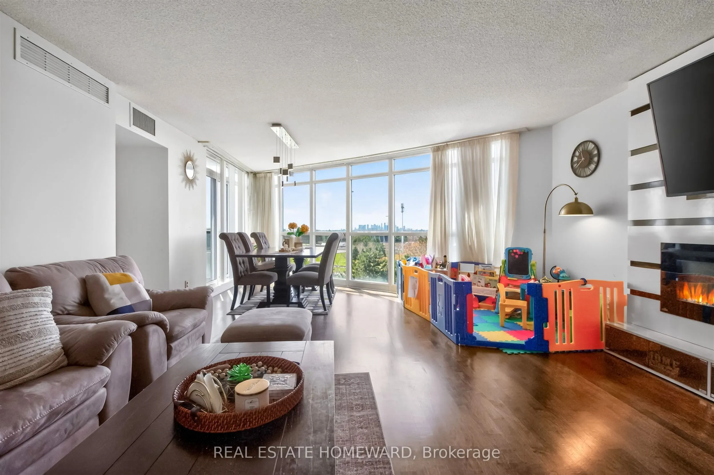 30 Harrison Garden Boulevard #602