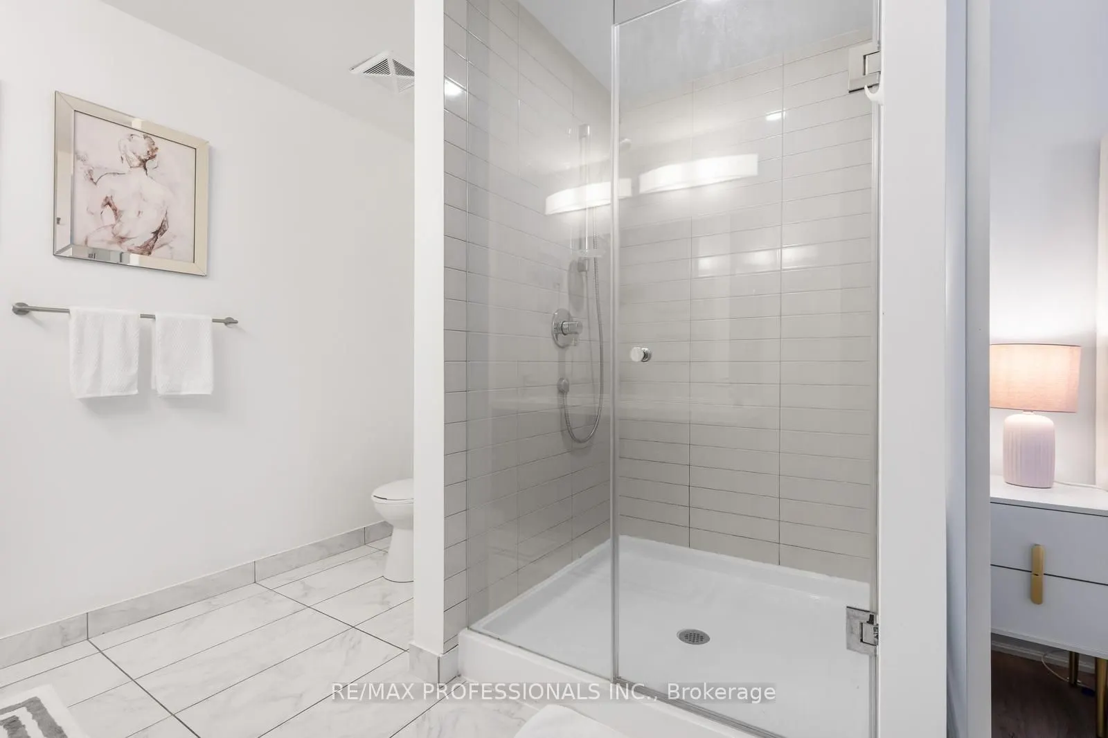 30 Nelson Street #325