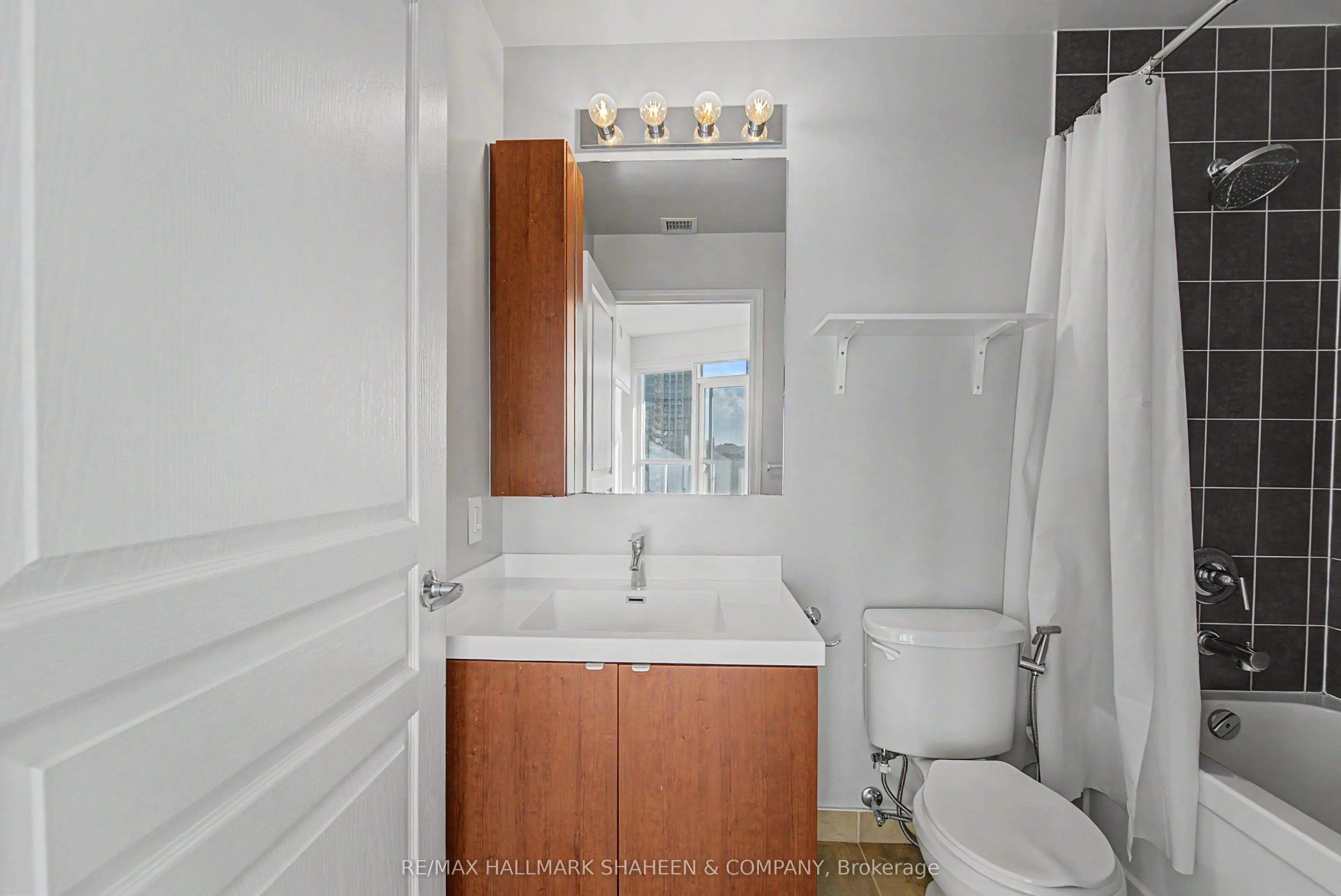352 Front Street W #1815