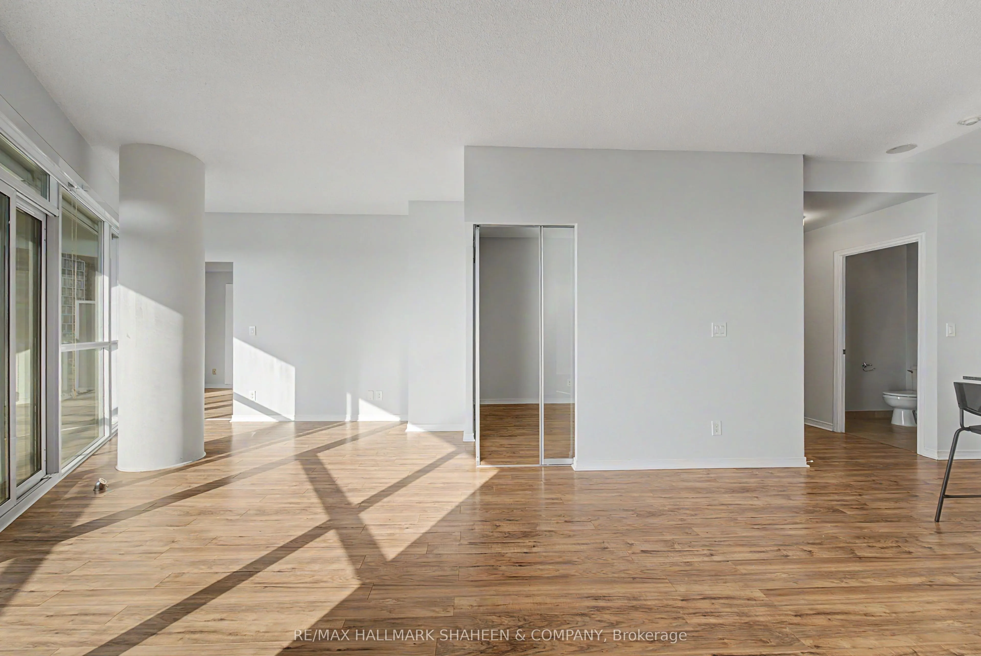 352 Front Street W #1815