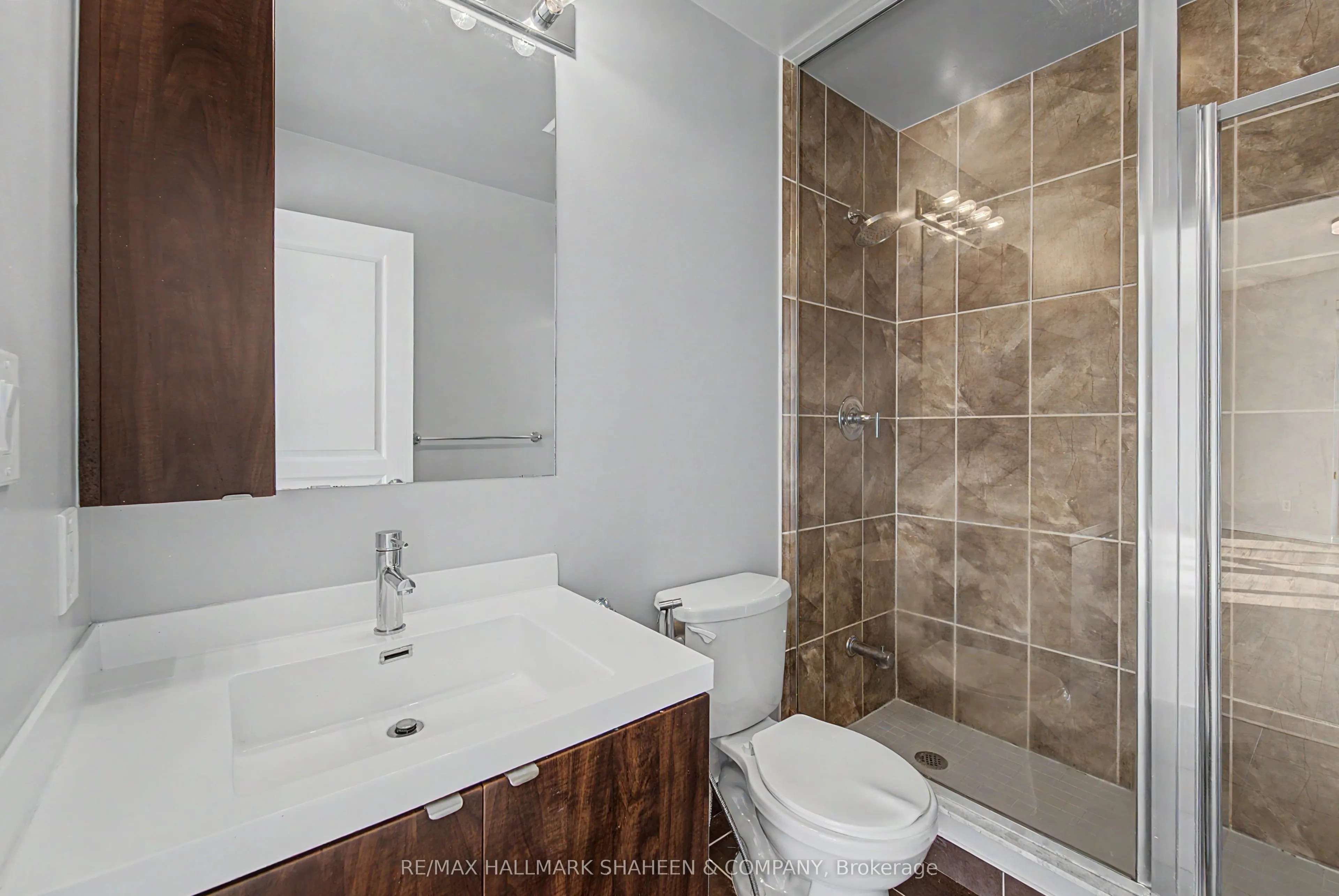 352 Front Street W #1815