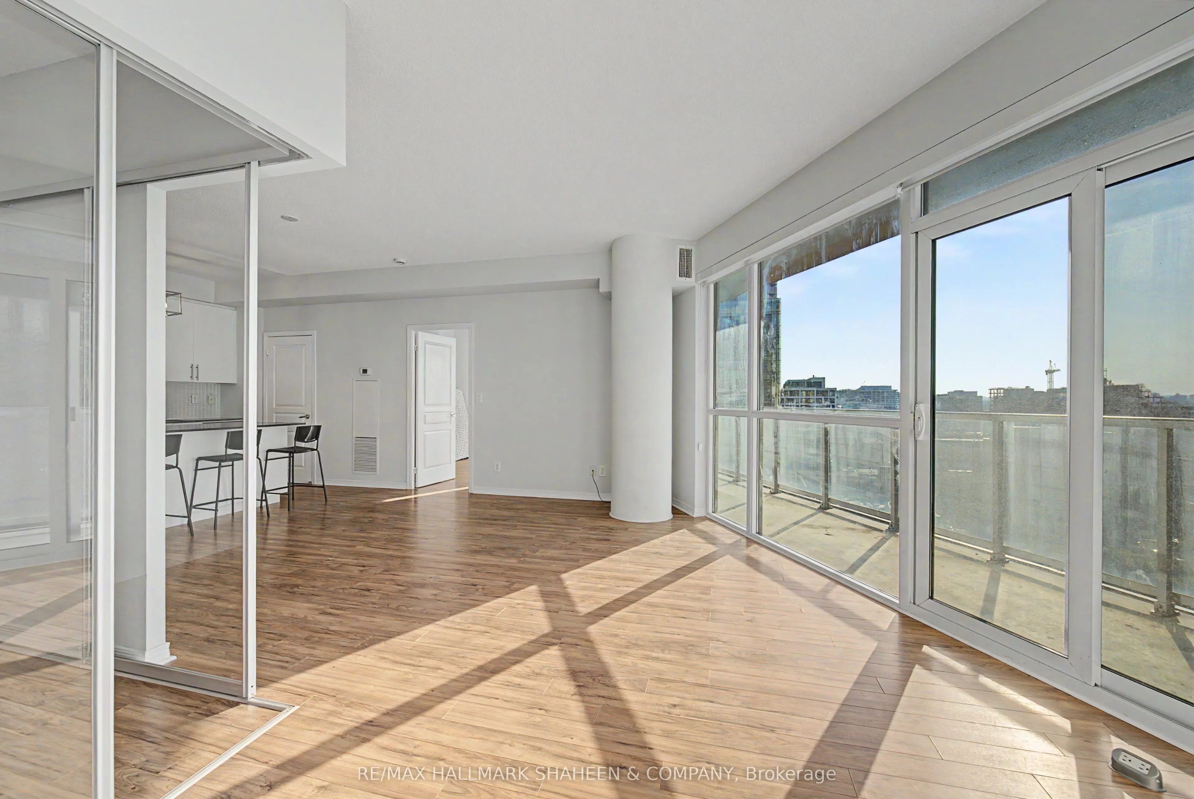 352 Front Street W #1815