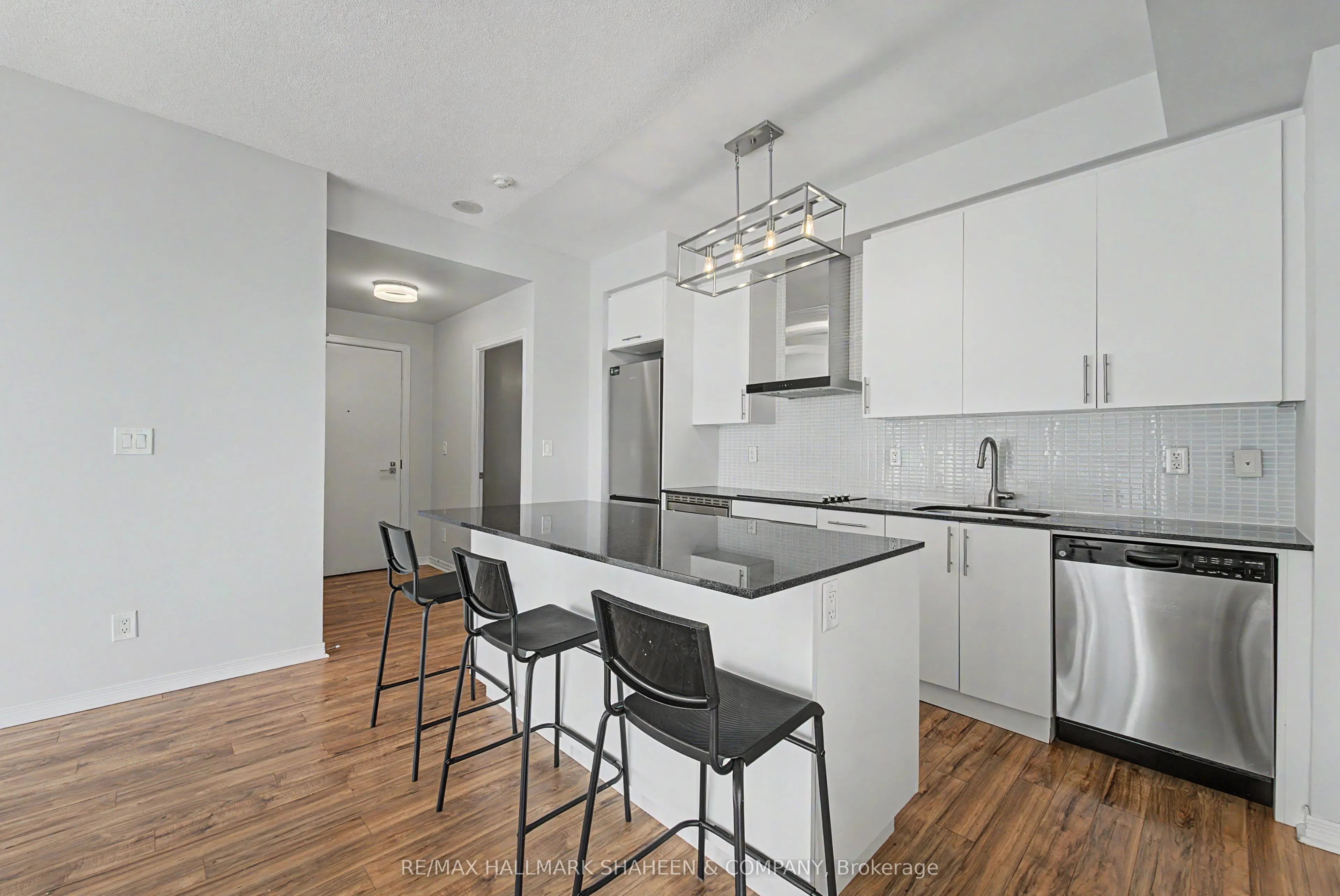 352 Front Street W #1815