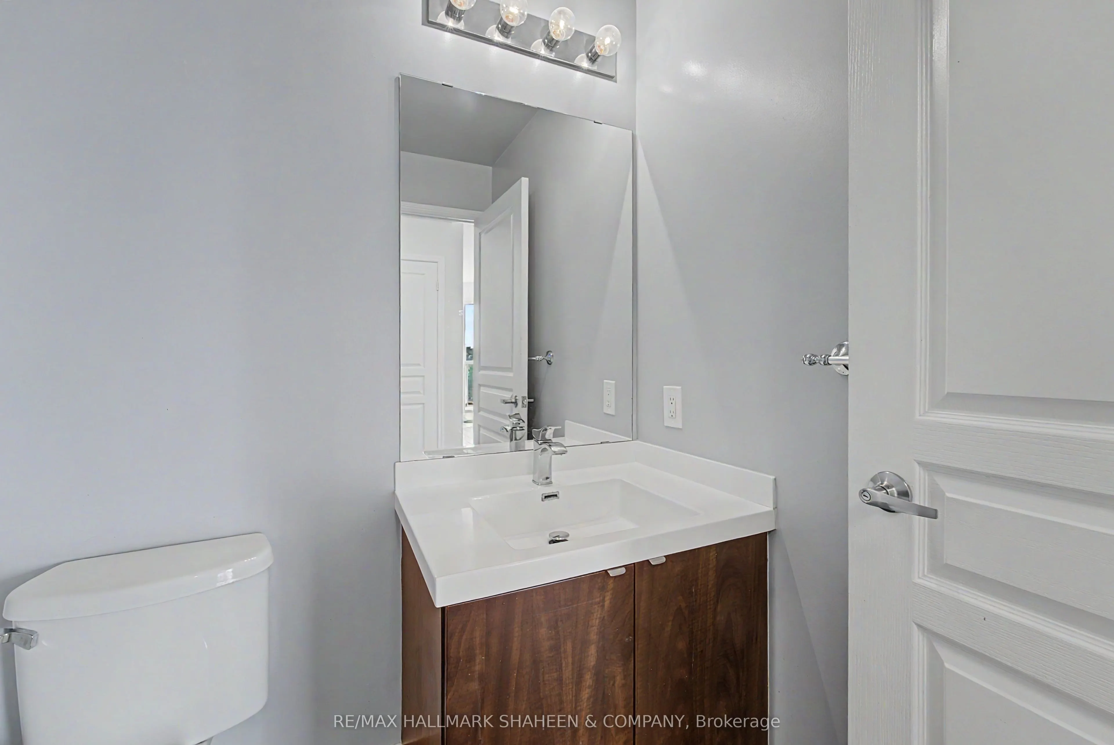 352 Front Street W #1815