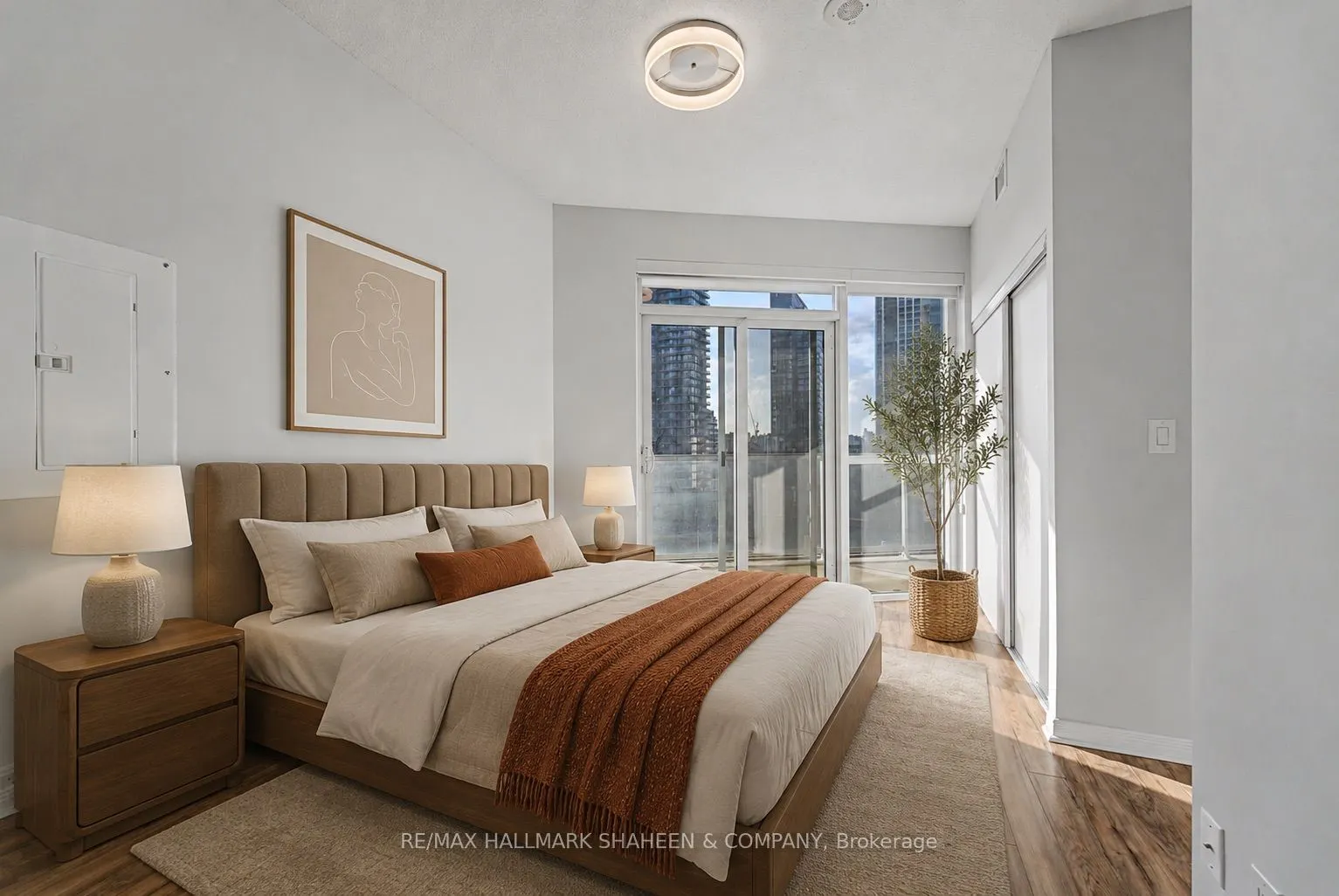 352 Front Street W #1815