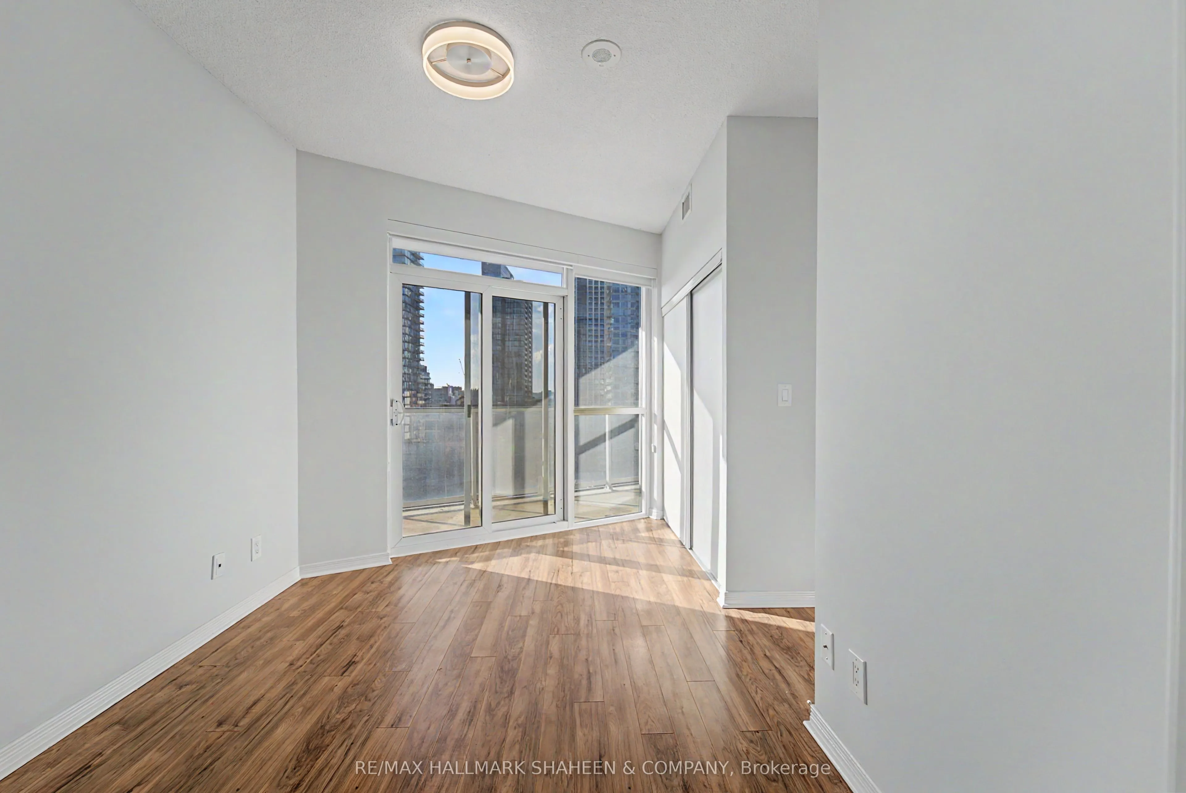 352 Front Street W #1815