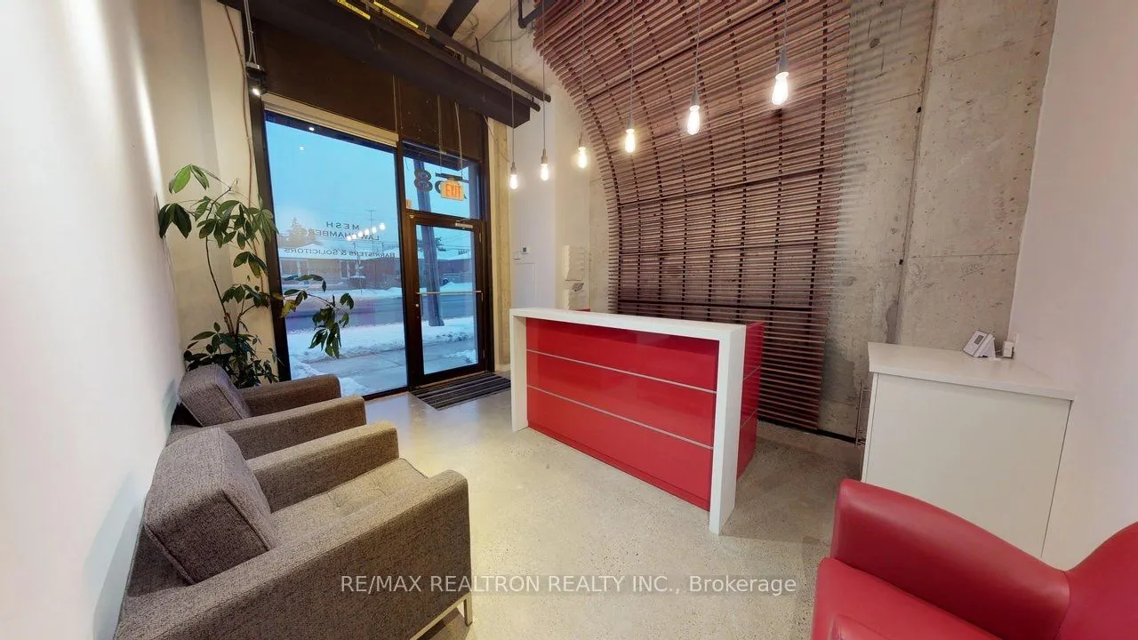 758 Sheppard Avenue W