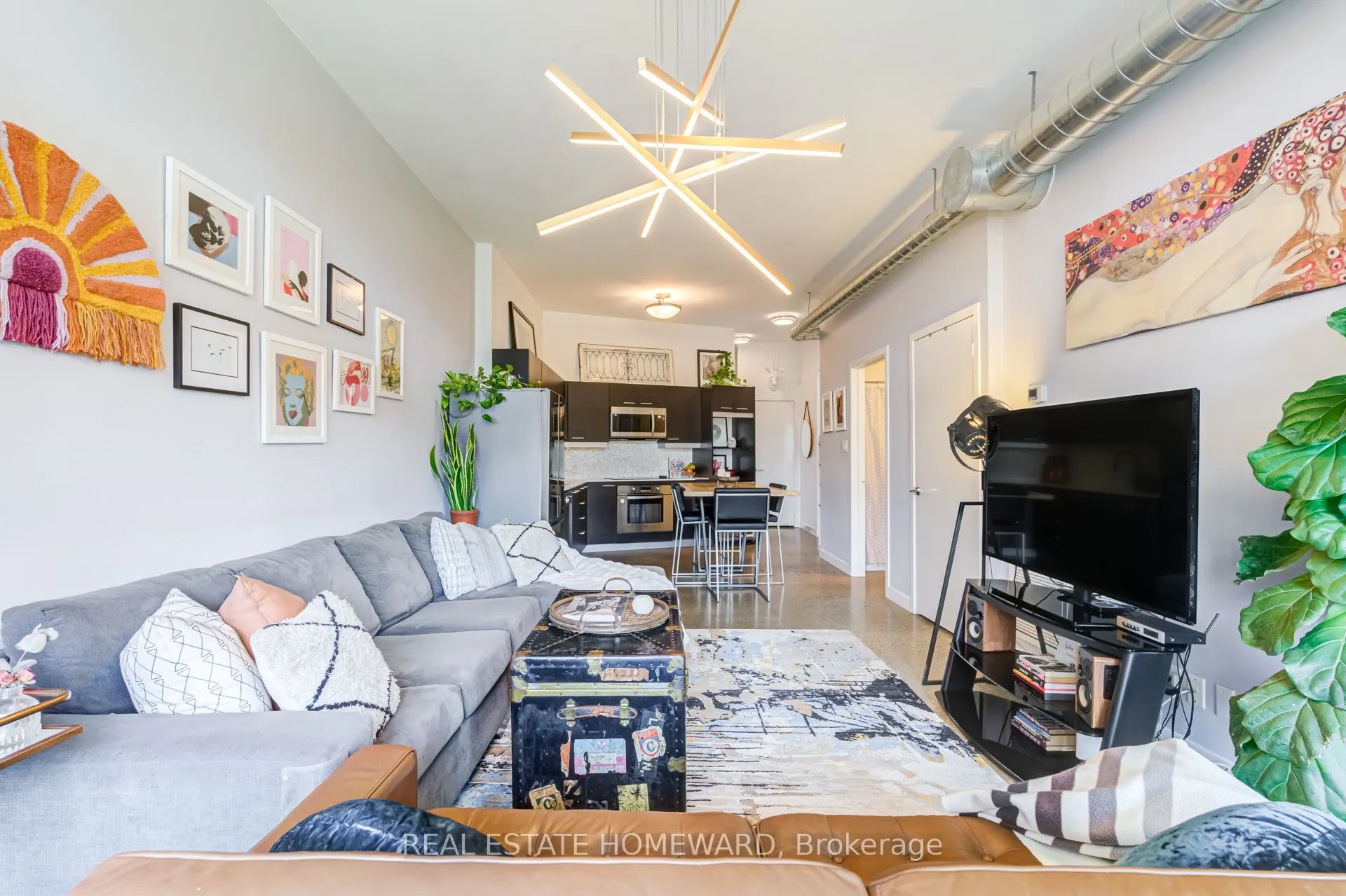 549 King Street E #310