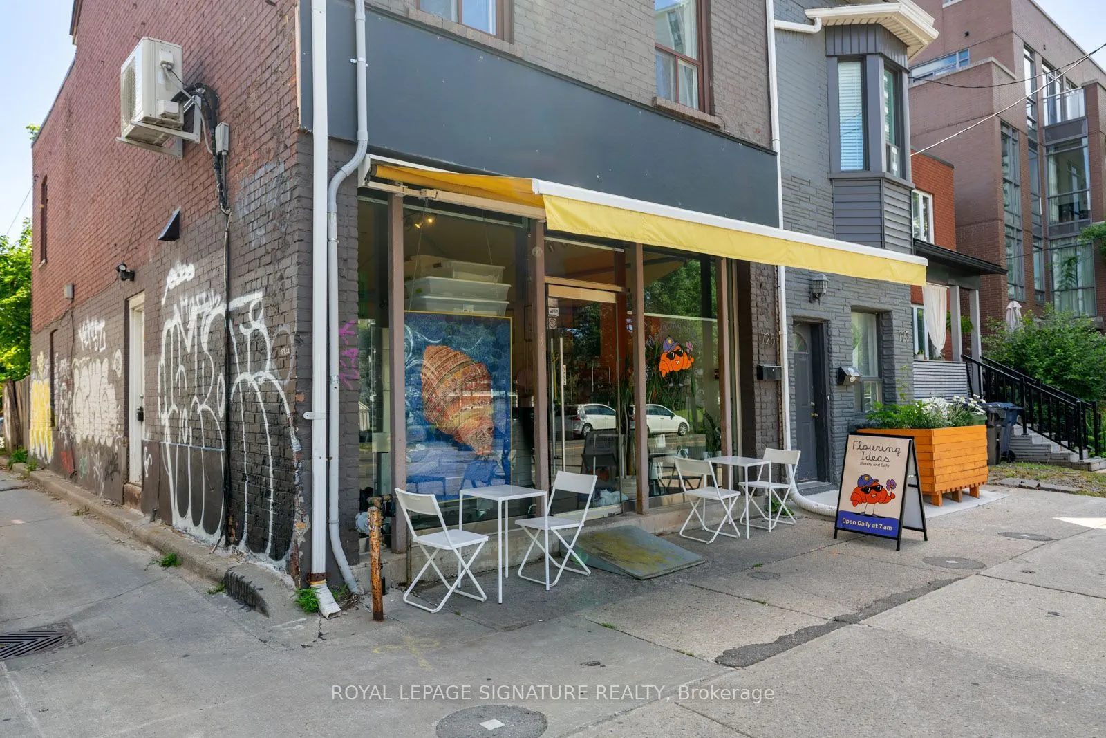725 Dovercourt Road