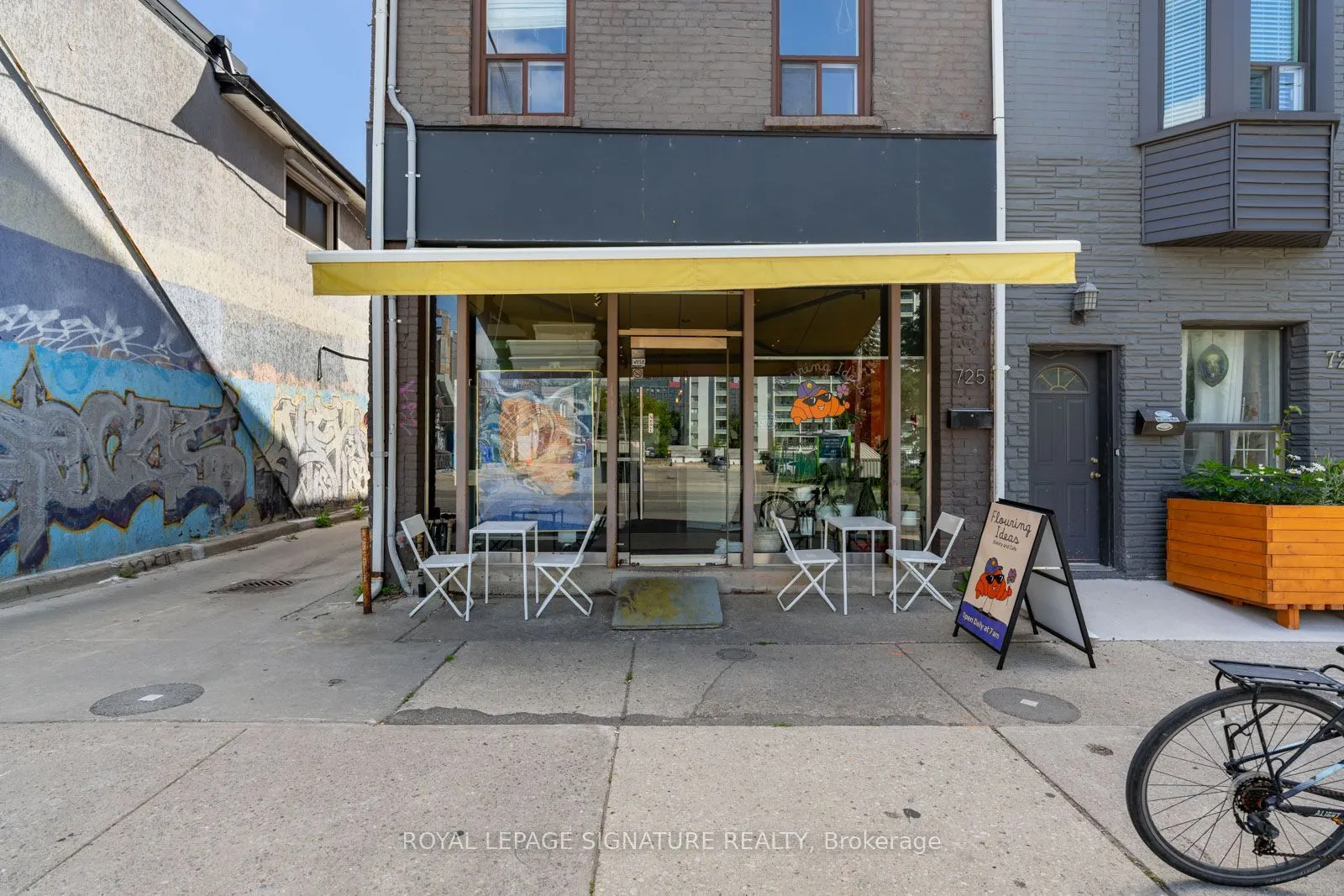 725 Dovercourt Road