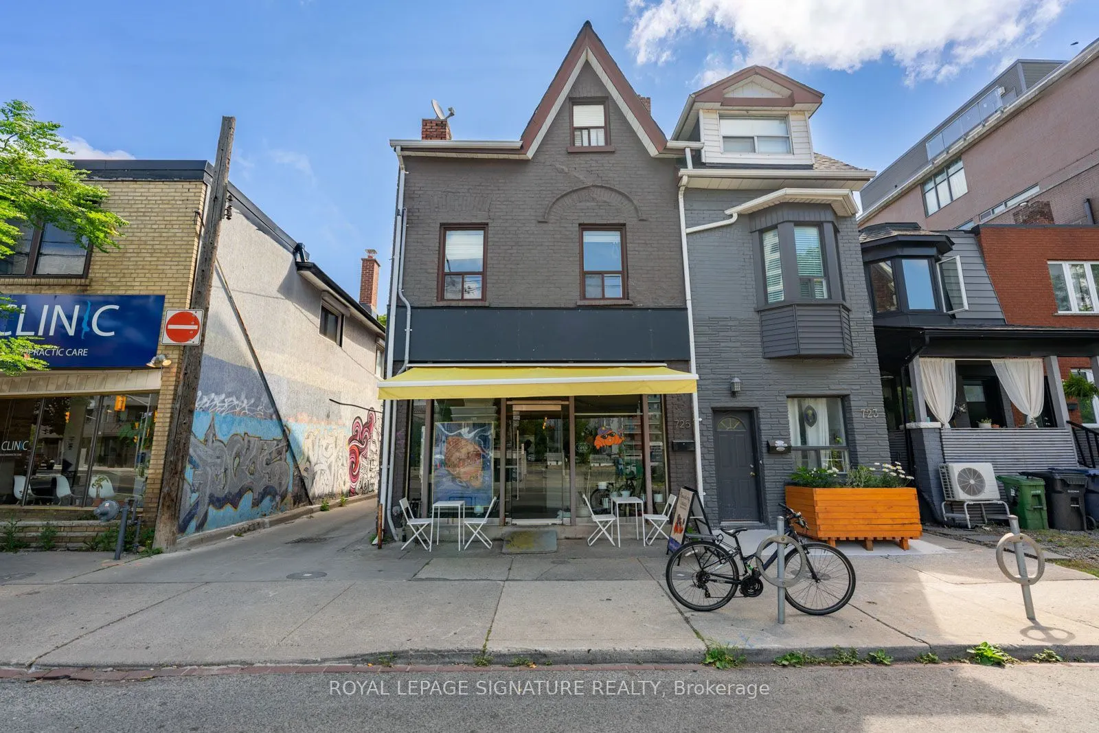 725 Dovercourt Road