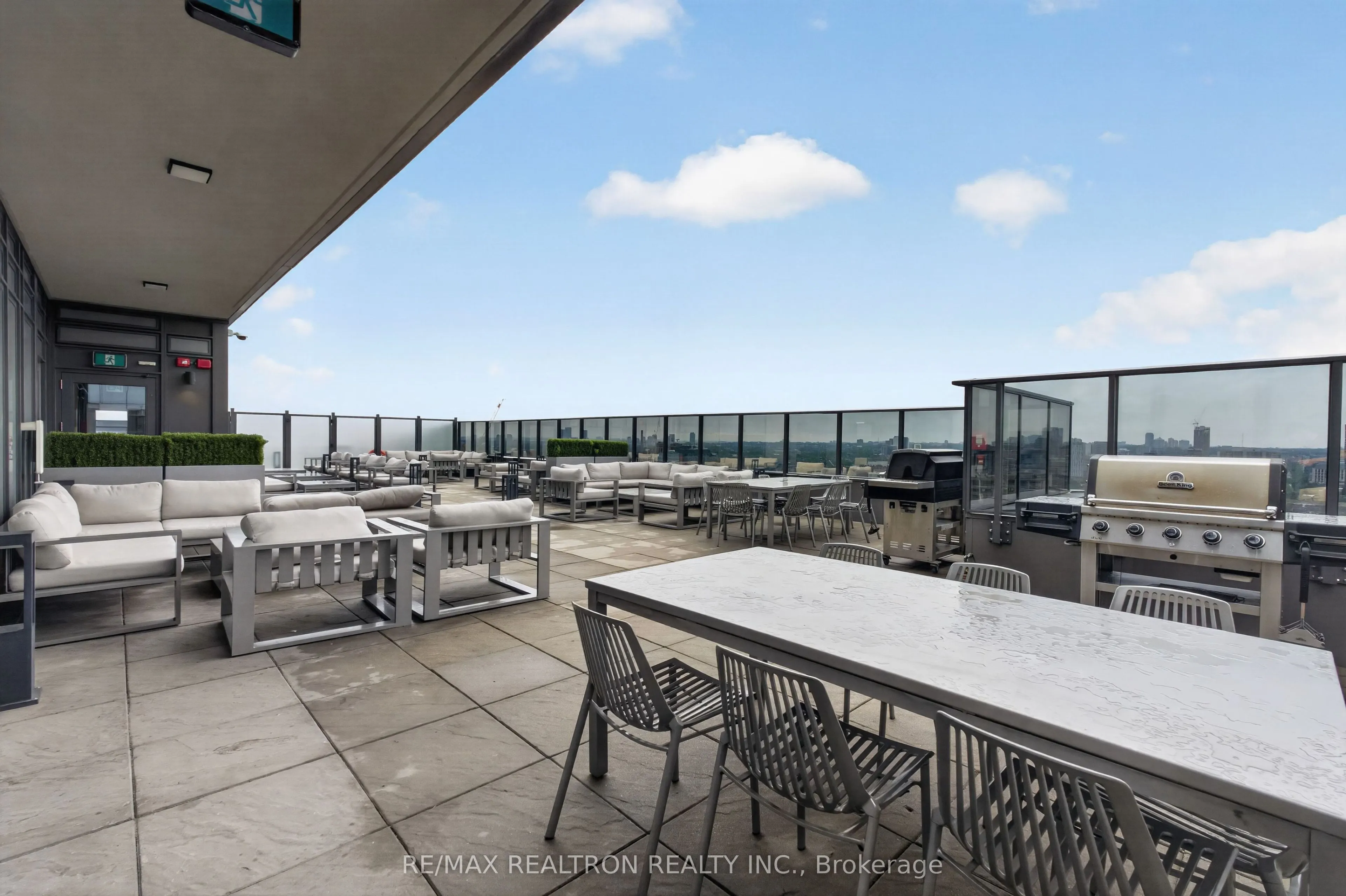 330 Richmond Street W #2203