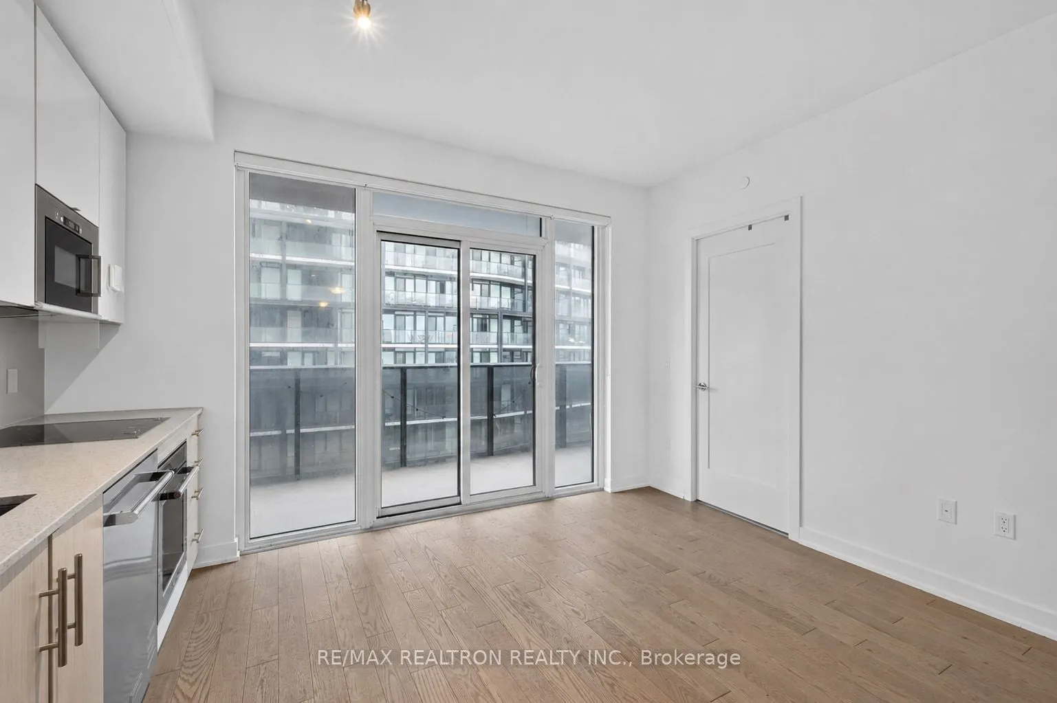 330 Richmond Street W #2203
